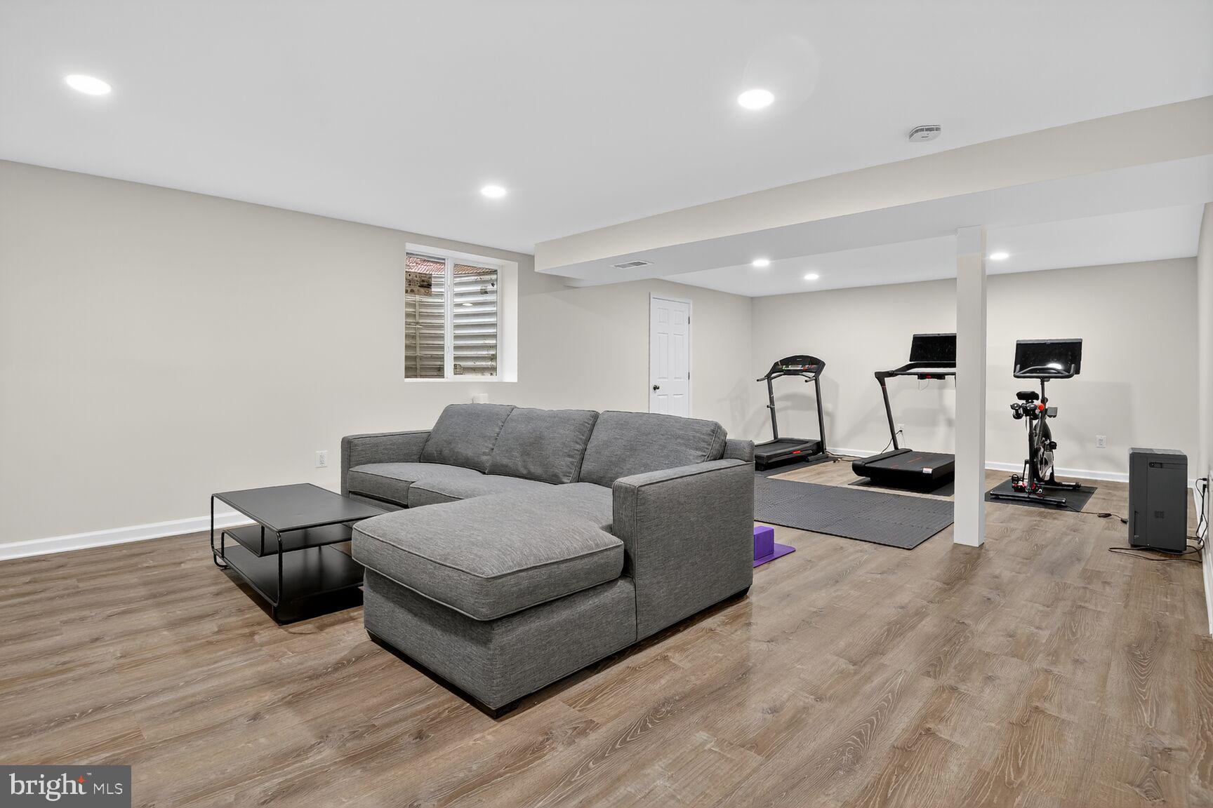 RAMBLEWOOD - Residential Lease