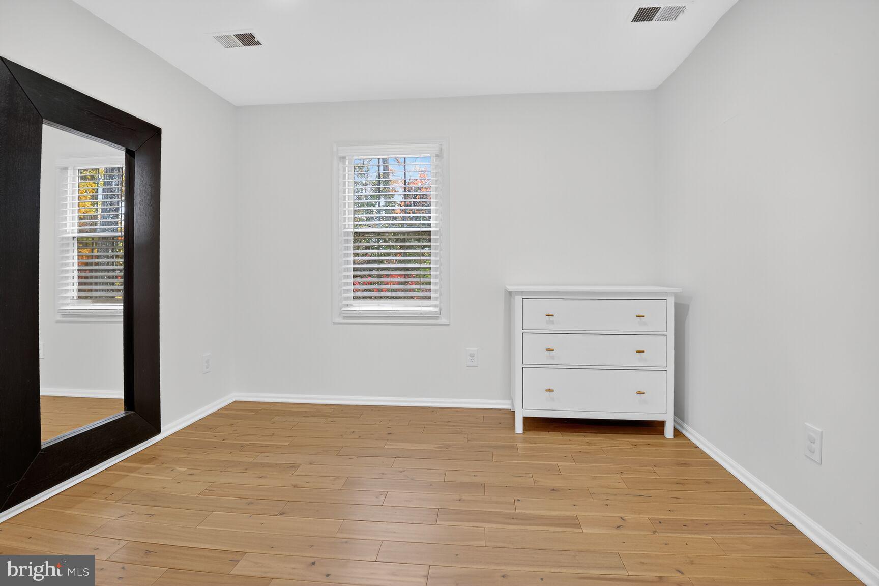 RAMBLEWOOD - Residential Lease