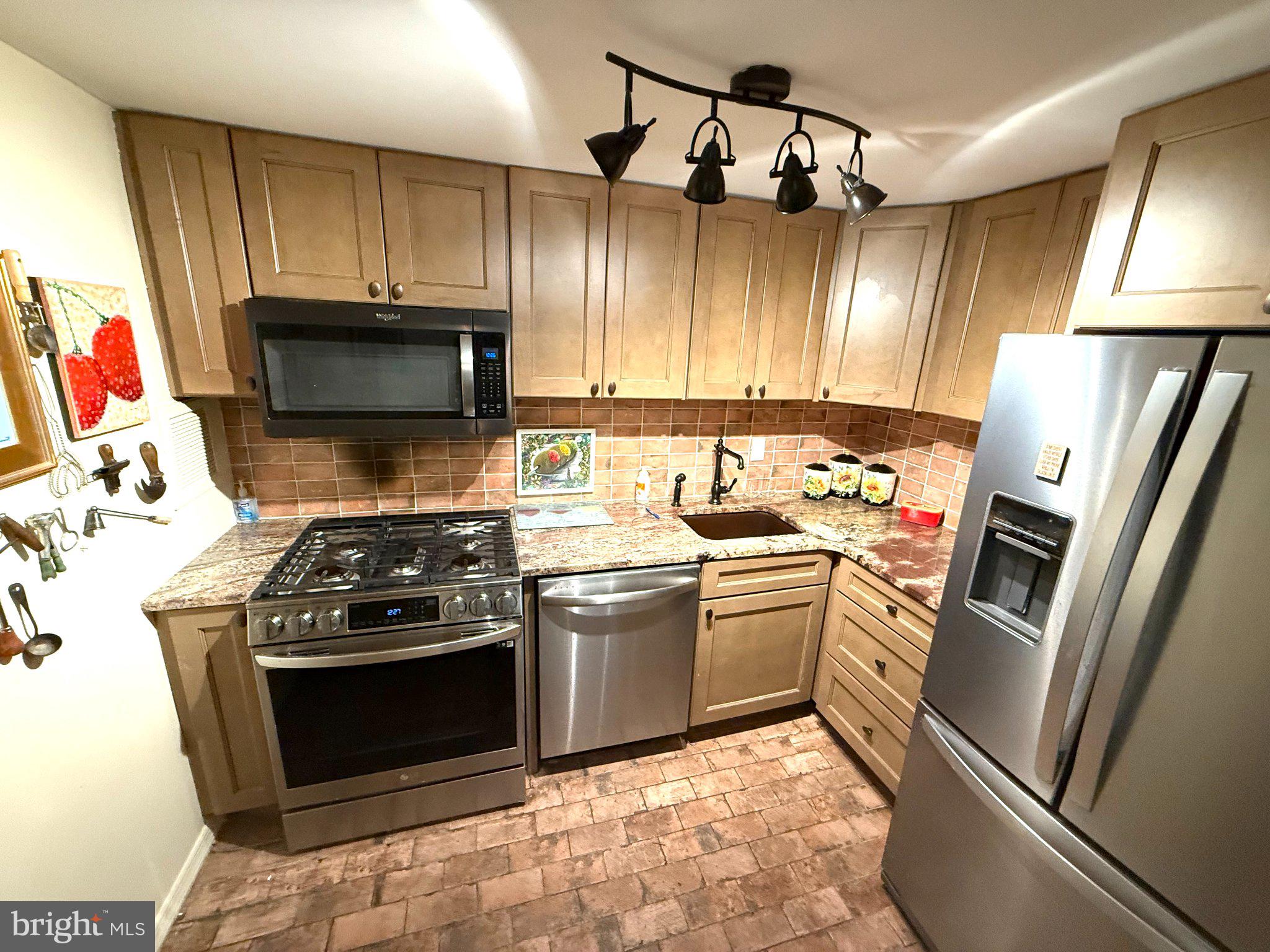 100 WEST AVENUE 314-S