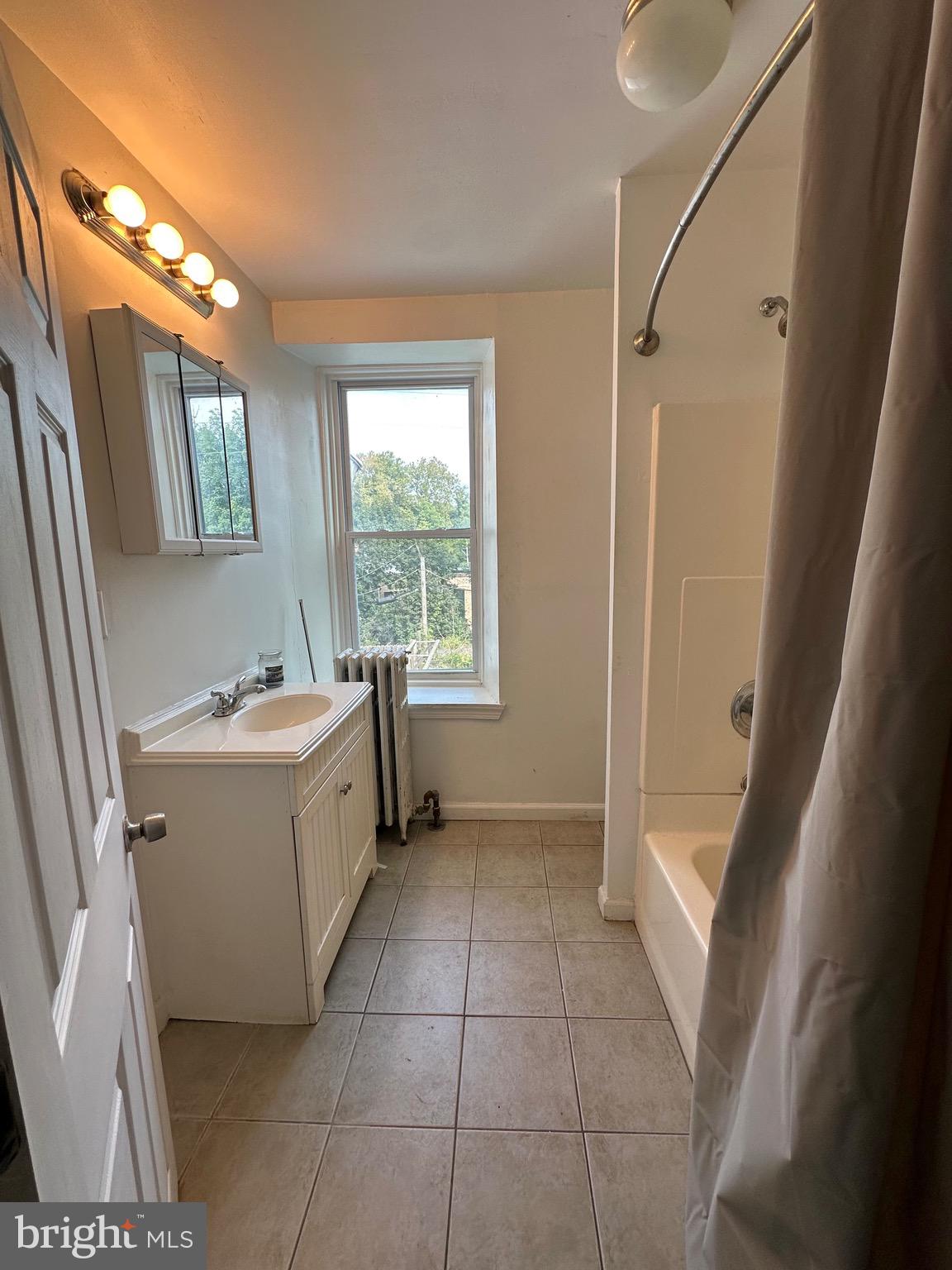 ALLEGHENY WEST - Residential Lease