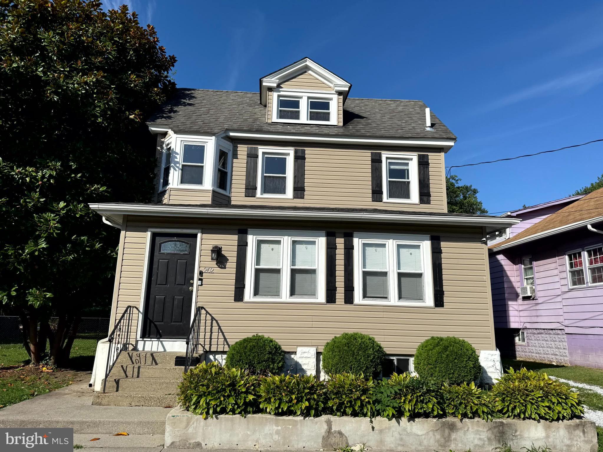 262 CHESTNUT STREET