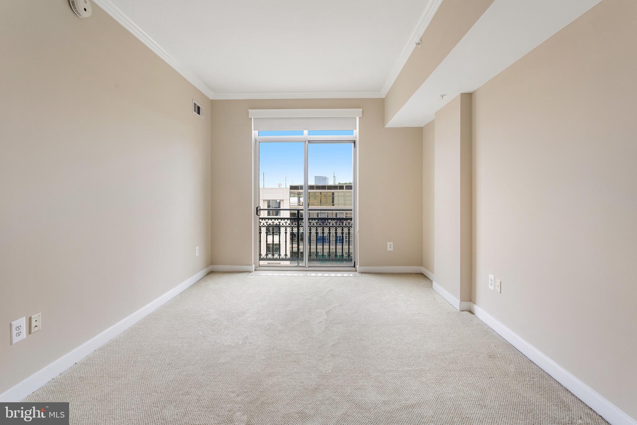 NATIONAL HARBOR - Residential Lease