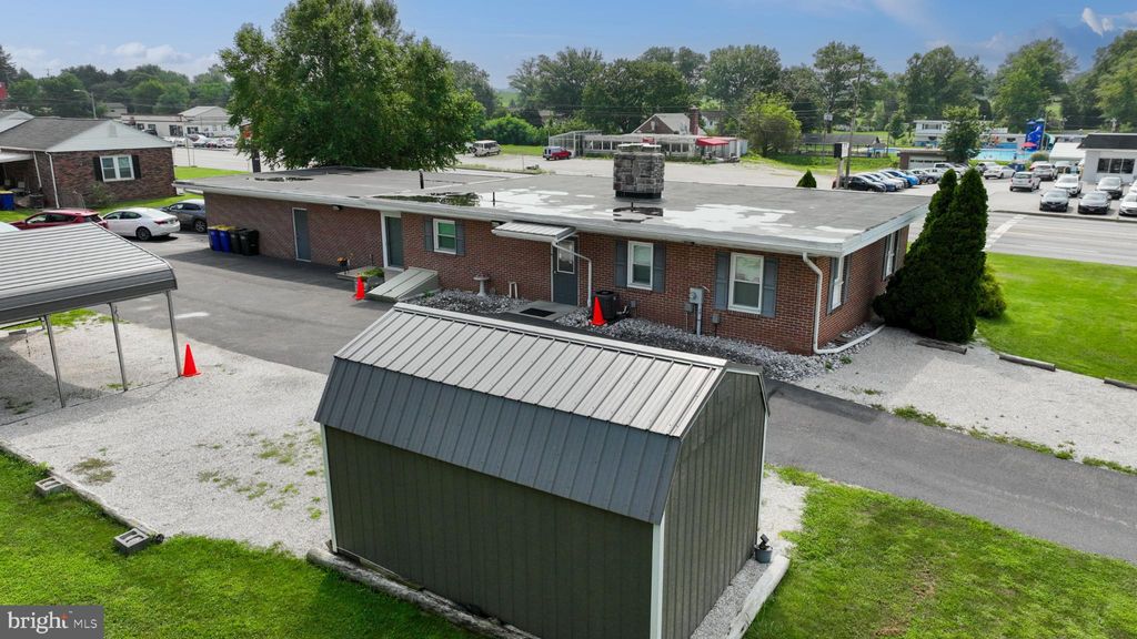 Photo of 4325 W Market Street, YORK, PA 17408 (MLS # PAYK2089444)