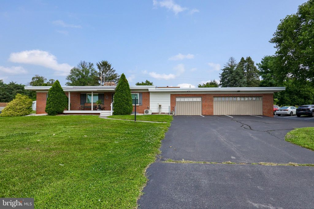 Photo of 4325 W Market Street, YORK, PA 17408 (MLS # PAYK2089444)