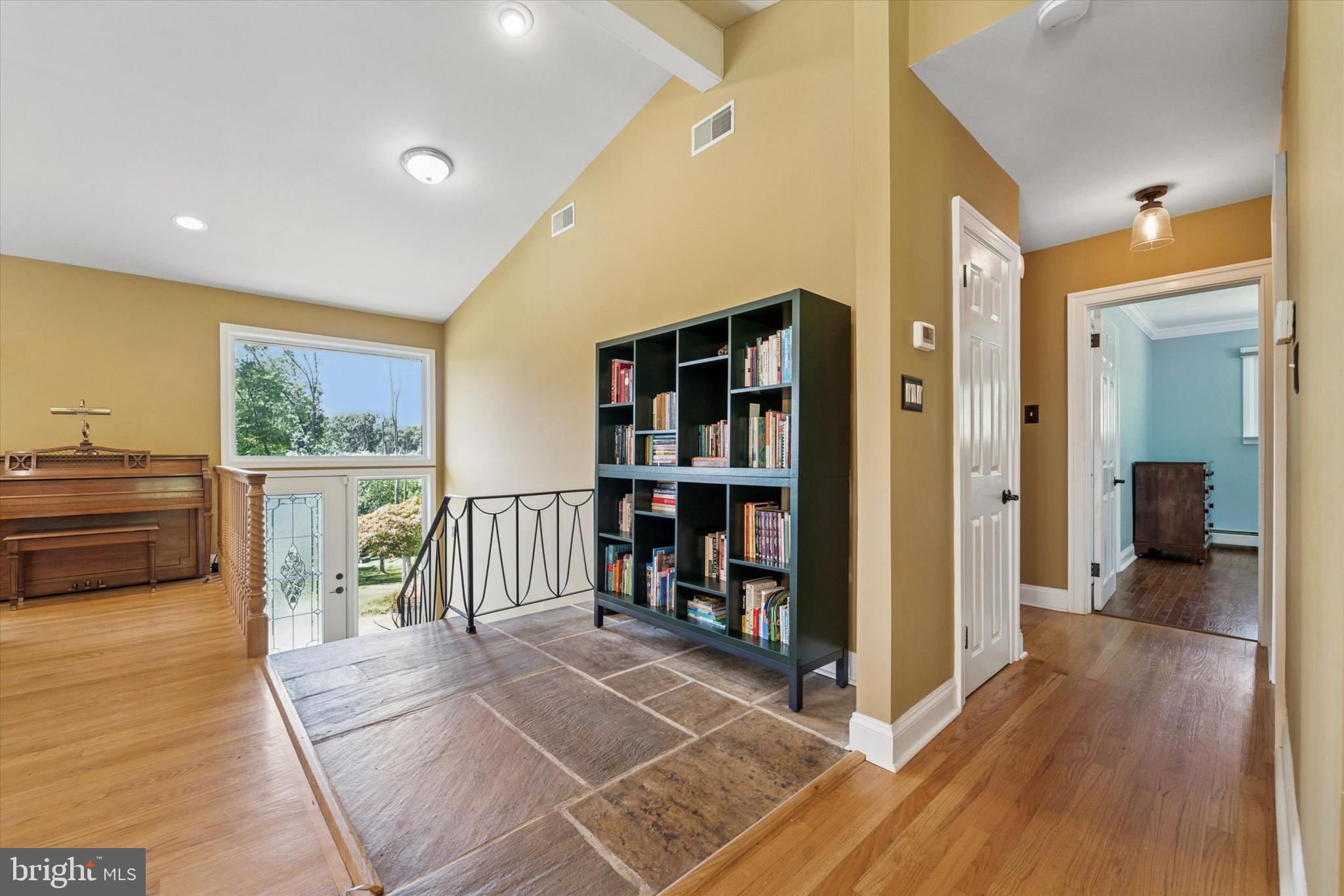 THORNBURY - Residential