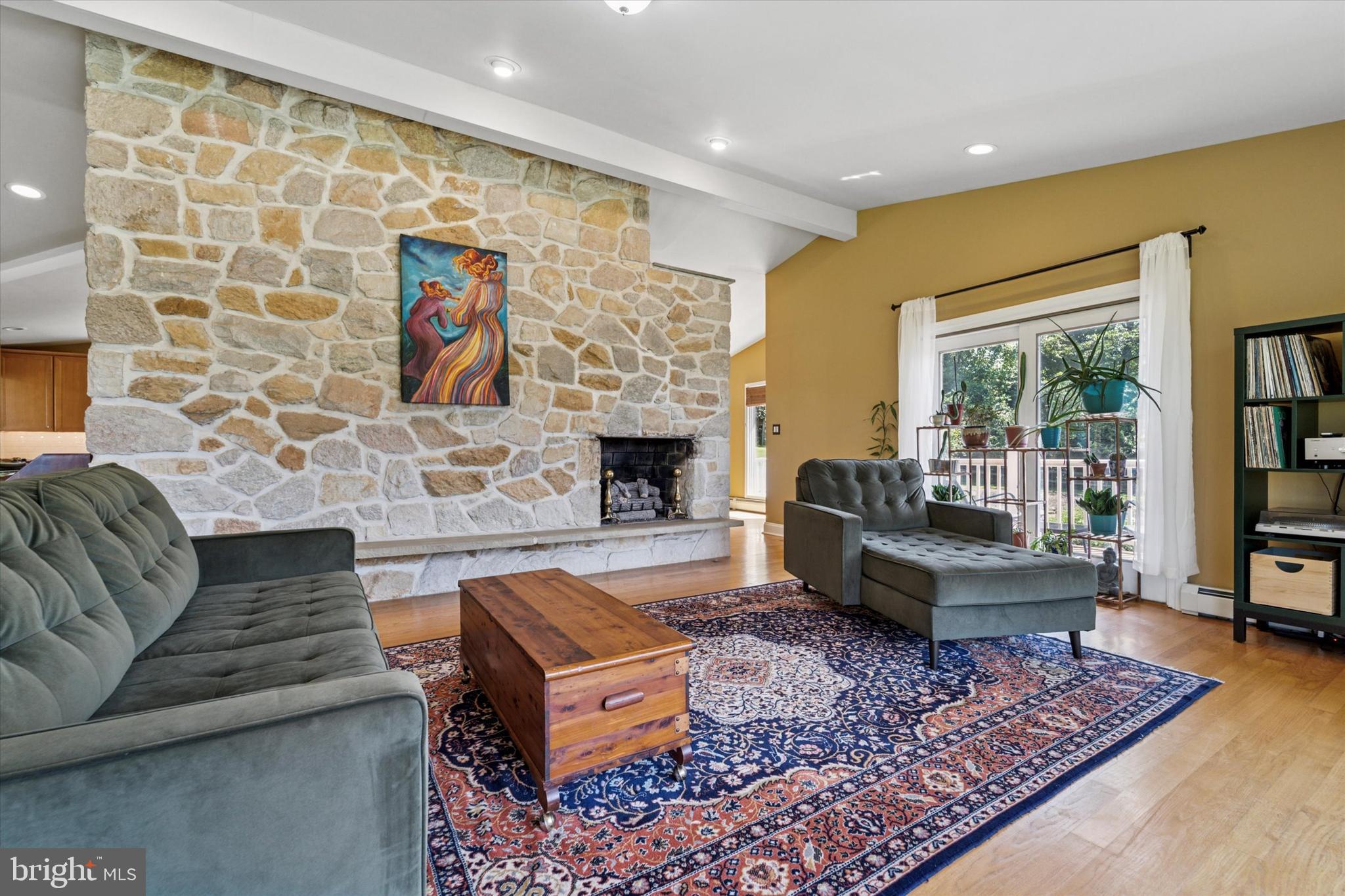 THORNBURY - Residential