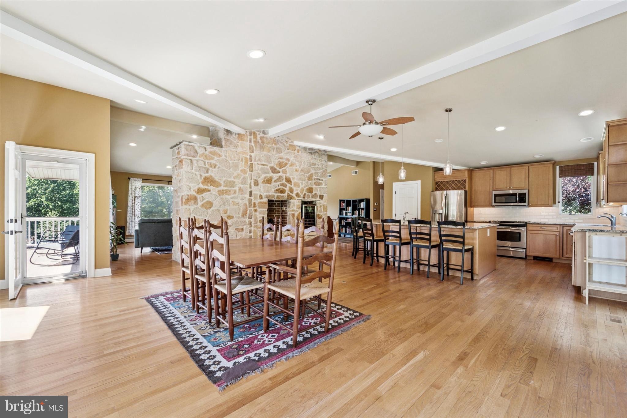 THORNBURY - Residential