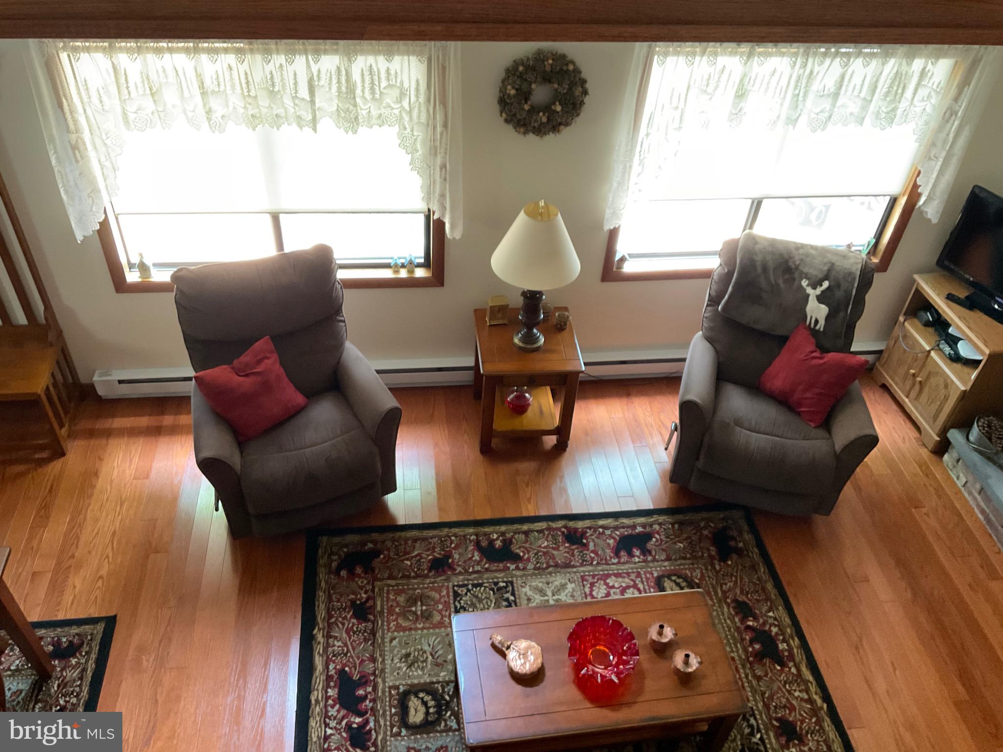 ARROWHEAD  LAKES - Residential