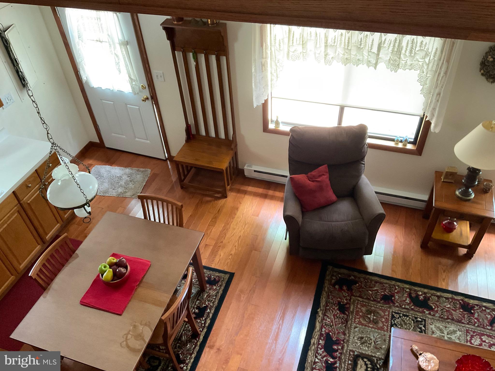 ARROWHEAD  LAKES - Residential