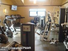 ARROWHEAD  LAKES - Residential