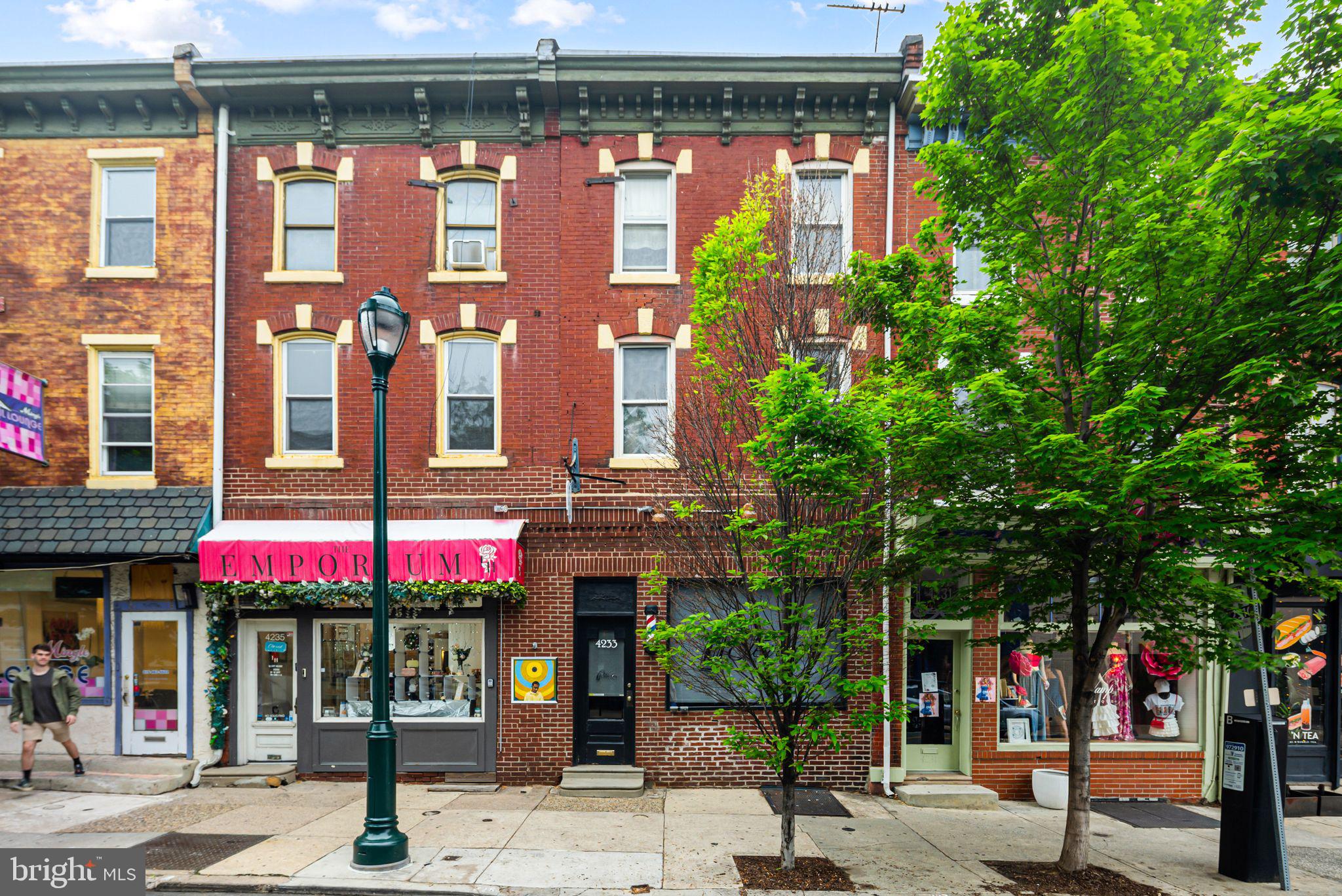 4233 MAIN STREET