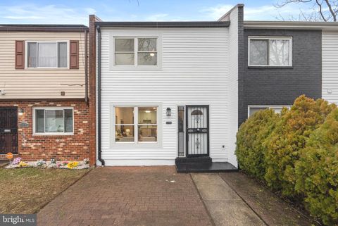 1266 BARNABY TERRACE SE WASHINGTON DC 20032