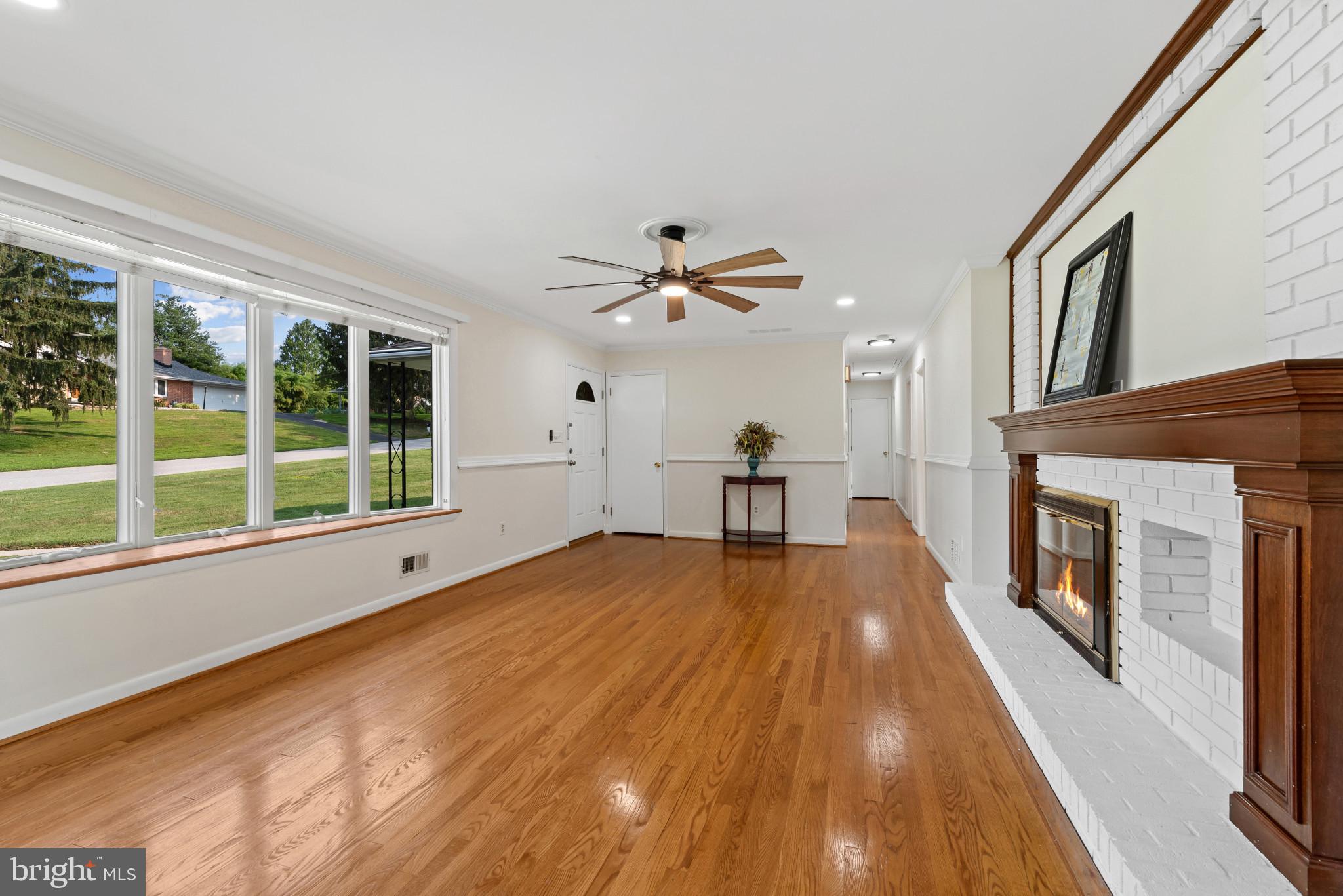 2841 MONTCLAIR DRIVE