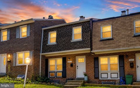 Photo of 3391 Benbow Court, WOODBRIDGE, VA 22193 (MLS # VAPW2121412)