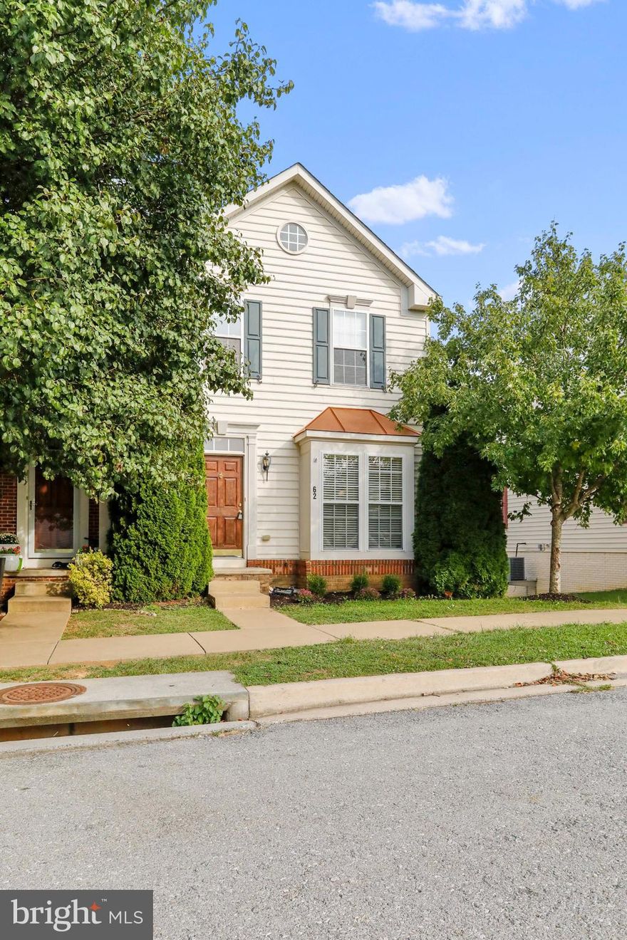 Great location in master planned community of Huntfield located in South Jefferson County, makes this an easy commute to all that is Northern Virginia.  Sitting right across the street from a nice community park with tot lot, tennis, basketball, and more is this attractive end unit that just needs a bit of your touches.  Home has hardwood on entire main level and is fully bumped out as large as it can go with a detached two car garage.  Basement is finished with walk out.  Primary bedroom has sitting area, large walk in closet,  and large primary bath with separate tub and shower.  Owners are motivated, building out of state.