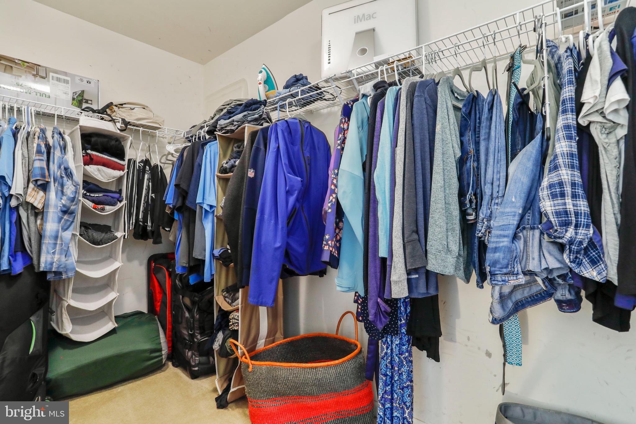 HUNTFIELD - Residential