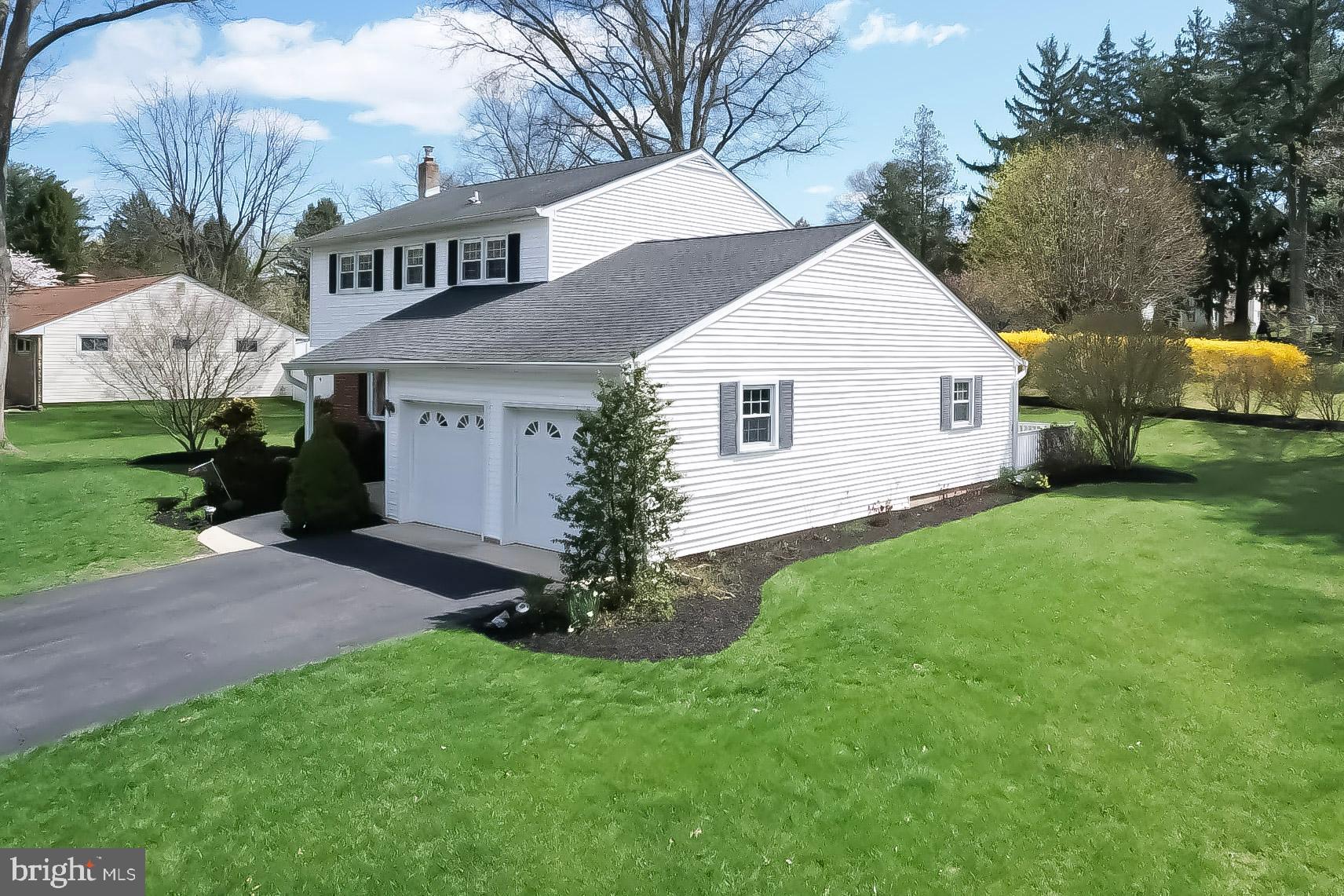 11 LOPATCONG DRIVE