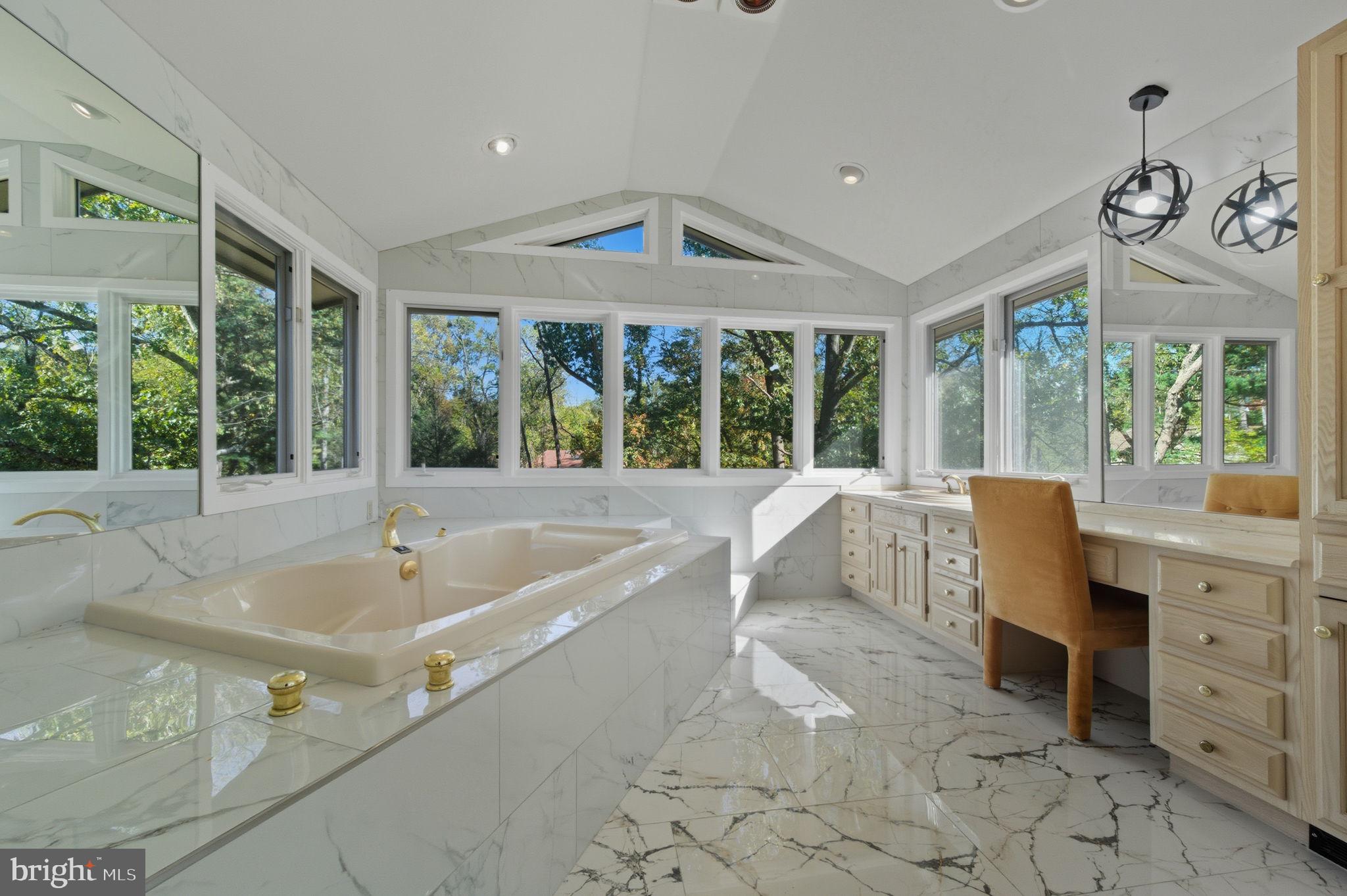 SOUTHERN SLOPES - Residential