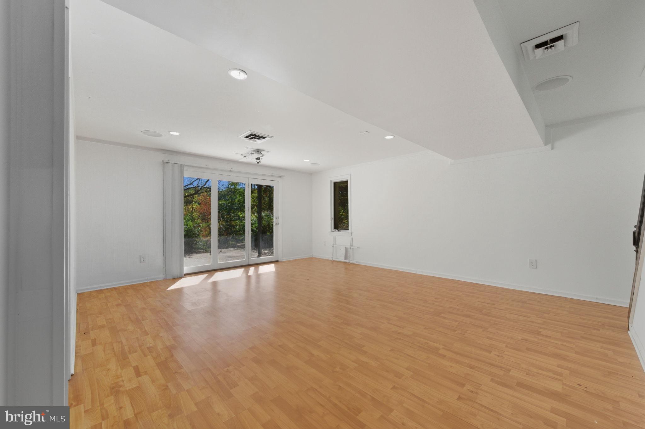 SOUTHERN SLOPES - Residential