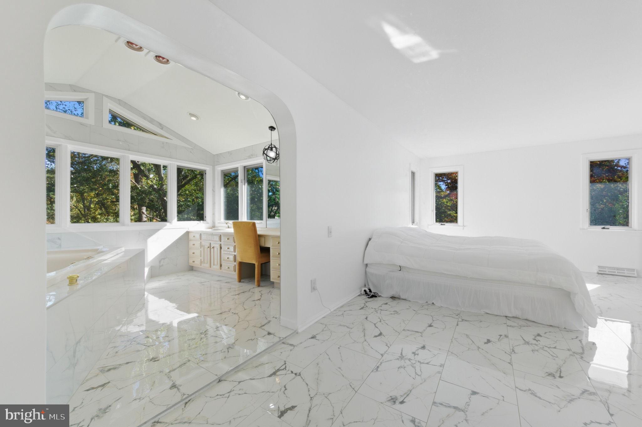 SOUTHERN SLOPES - Residential