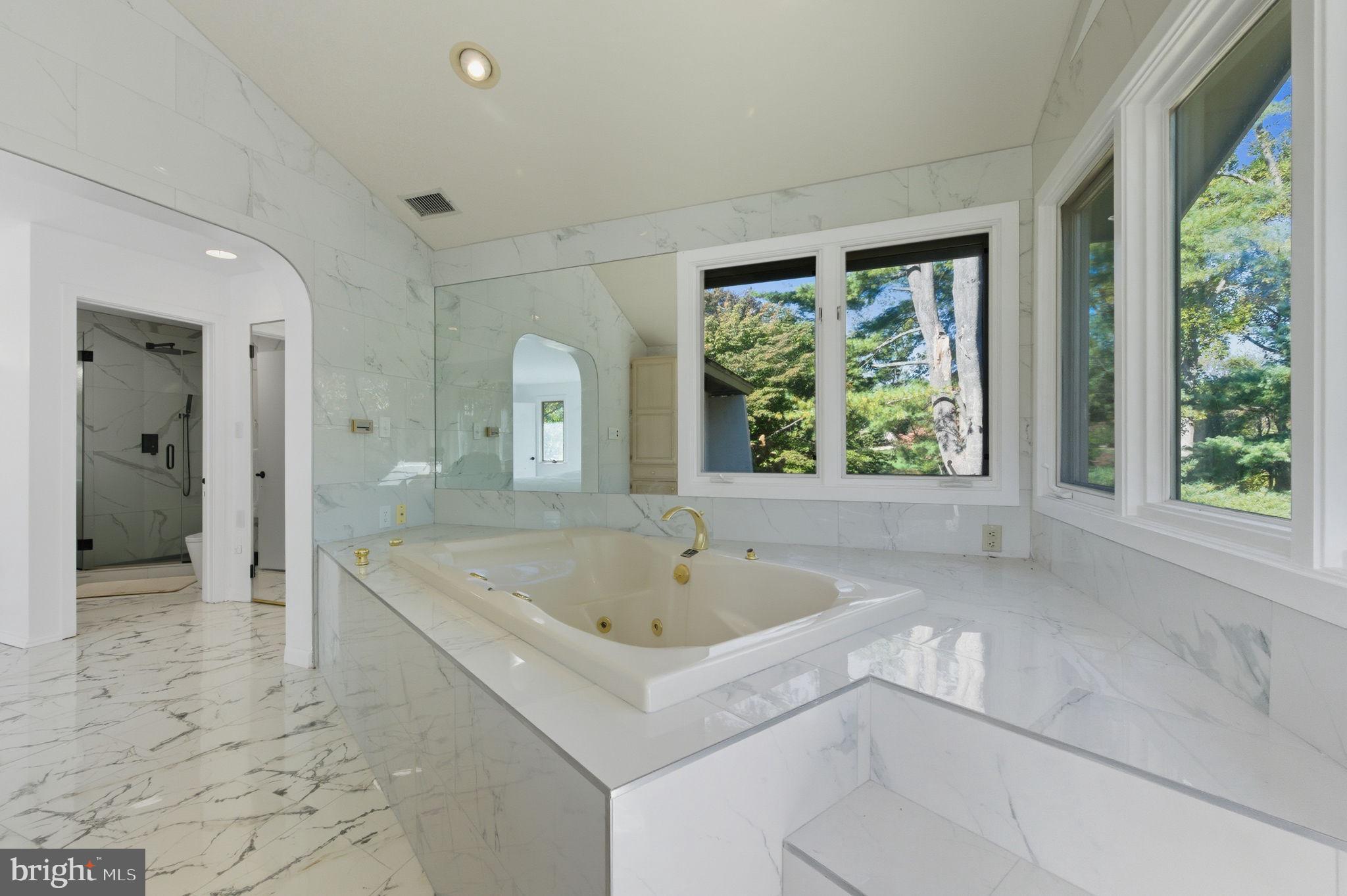 SOUTHERN SLOPES - Residential