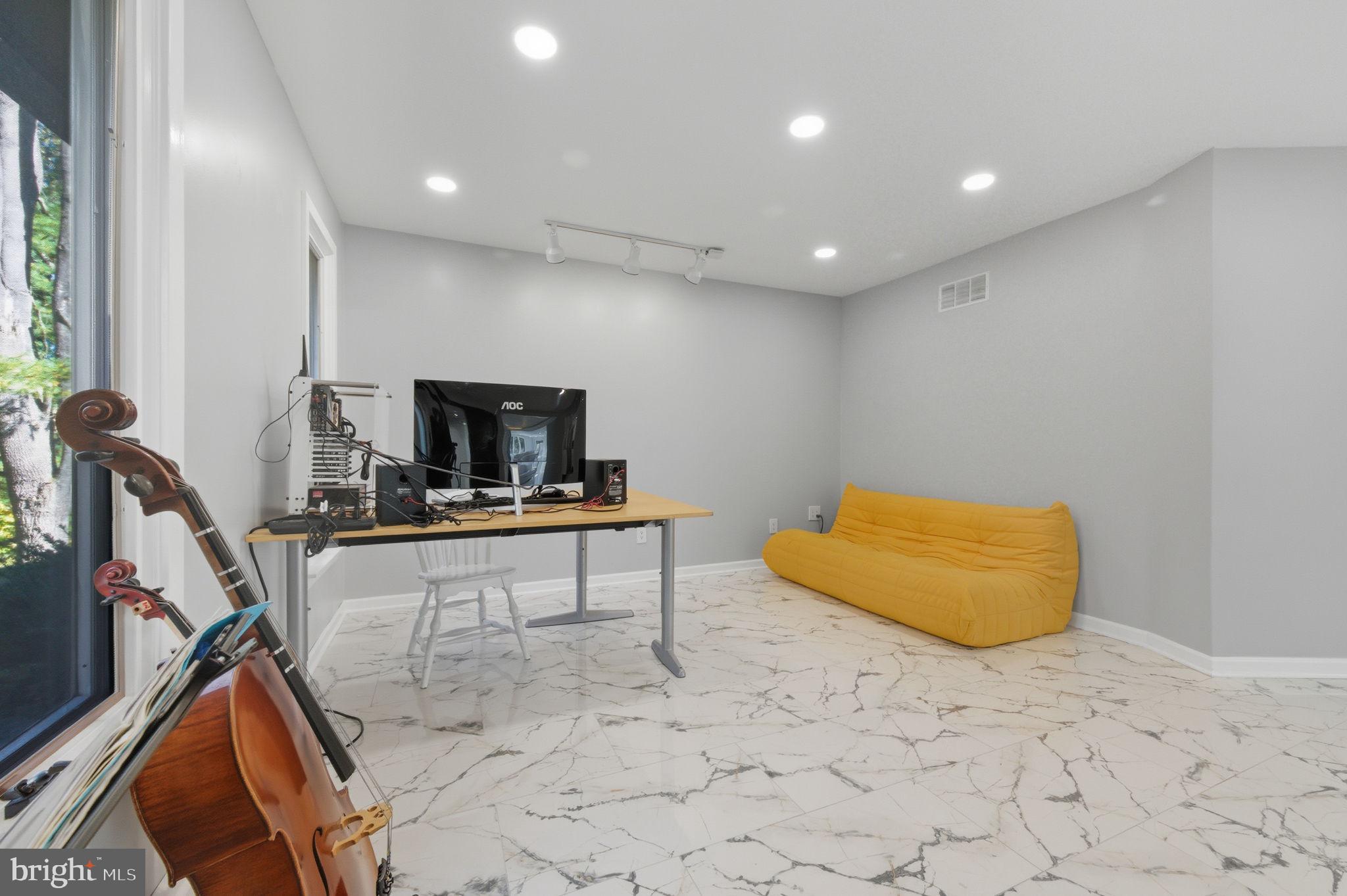 SOUTHERN SLOPES - Residential