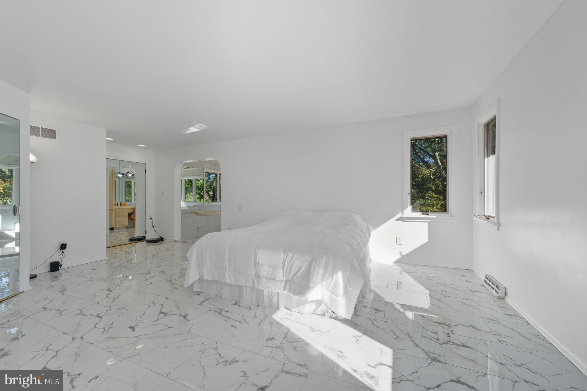 SOUTHERN SLOPES - Residential