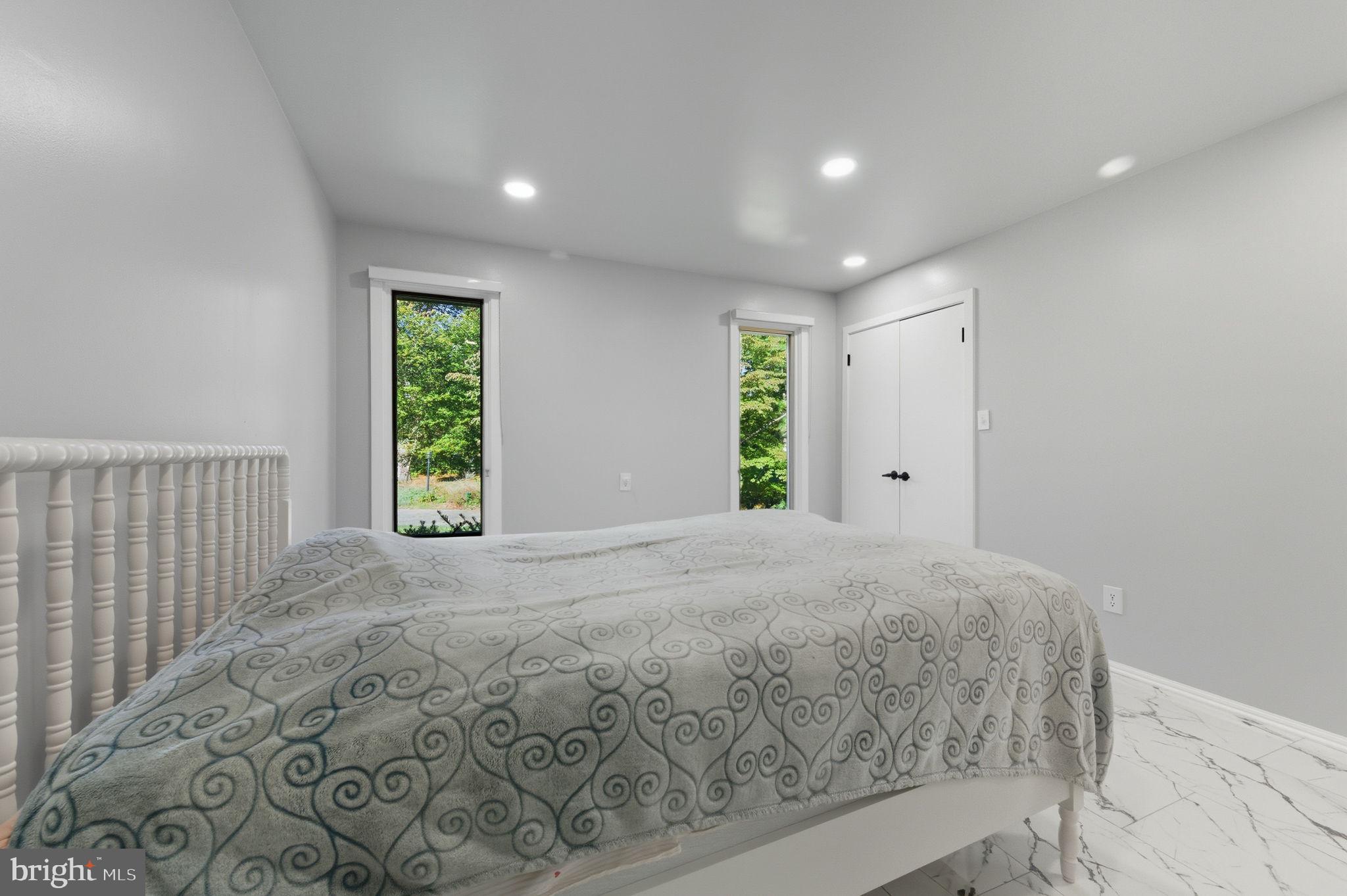 SOUTHERN SLOPES - Residential