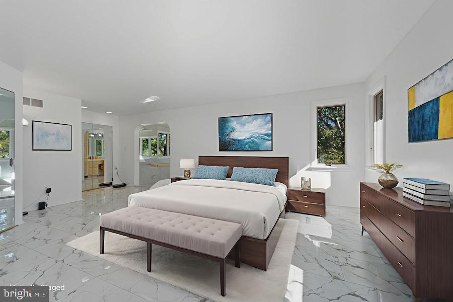 SOUTHERN SLOPES - Residential