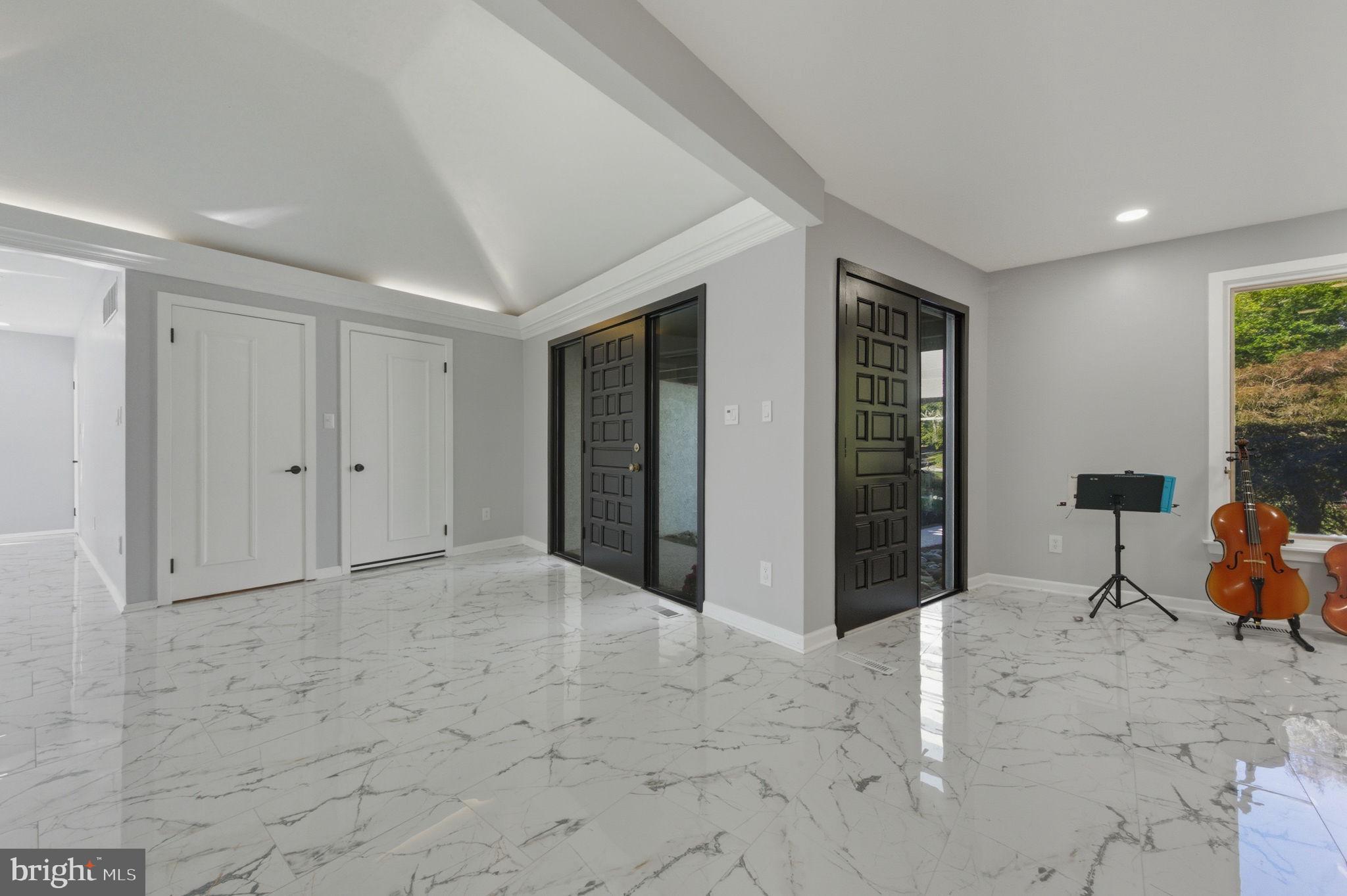 SOUTHERN SLOPES - Residential