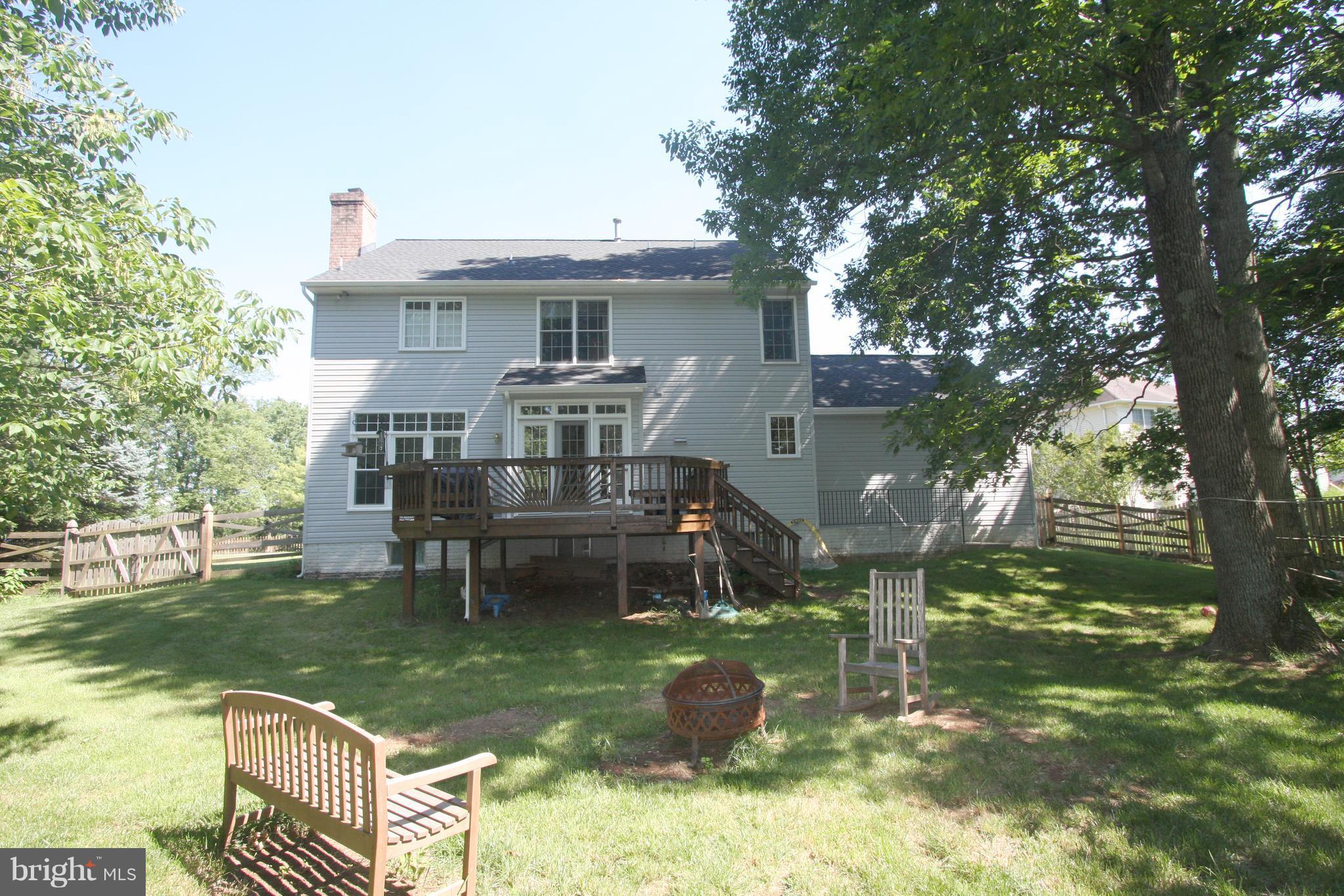 POOLESVILLE - Residential Lease