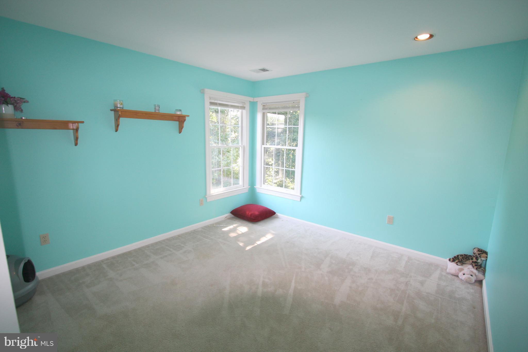 POOLESVILLE - Residential Lease