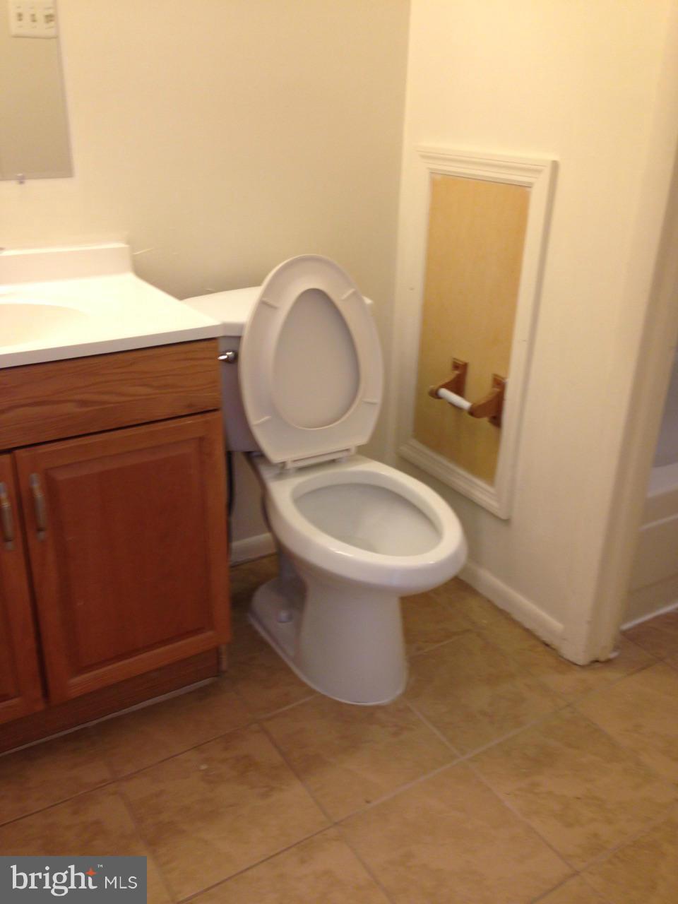 DEVON HILLS CONDO - Residential Lease