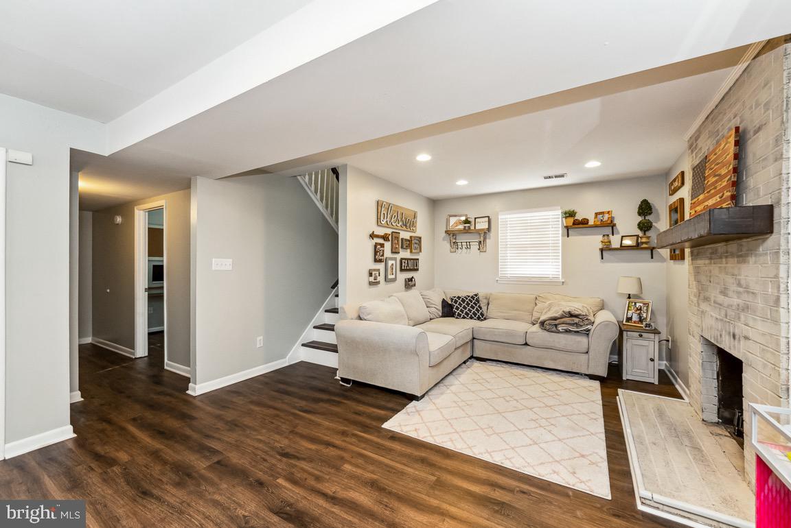 DALE CITY - Residential