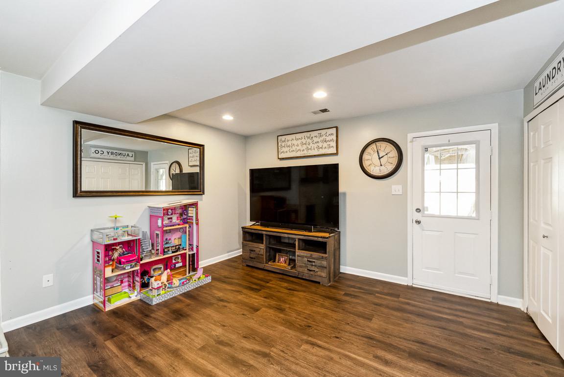 DALE CITY - Residential