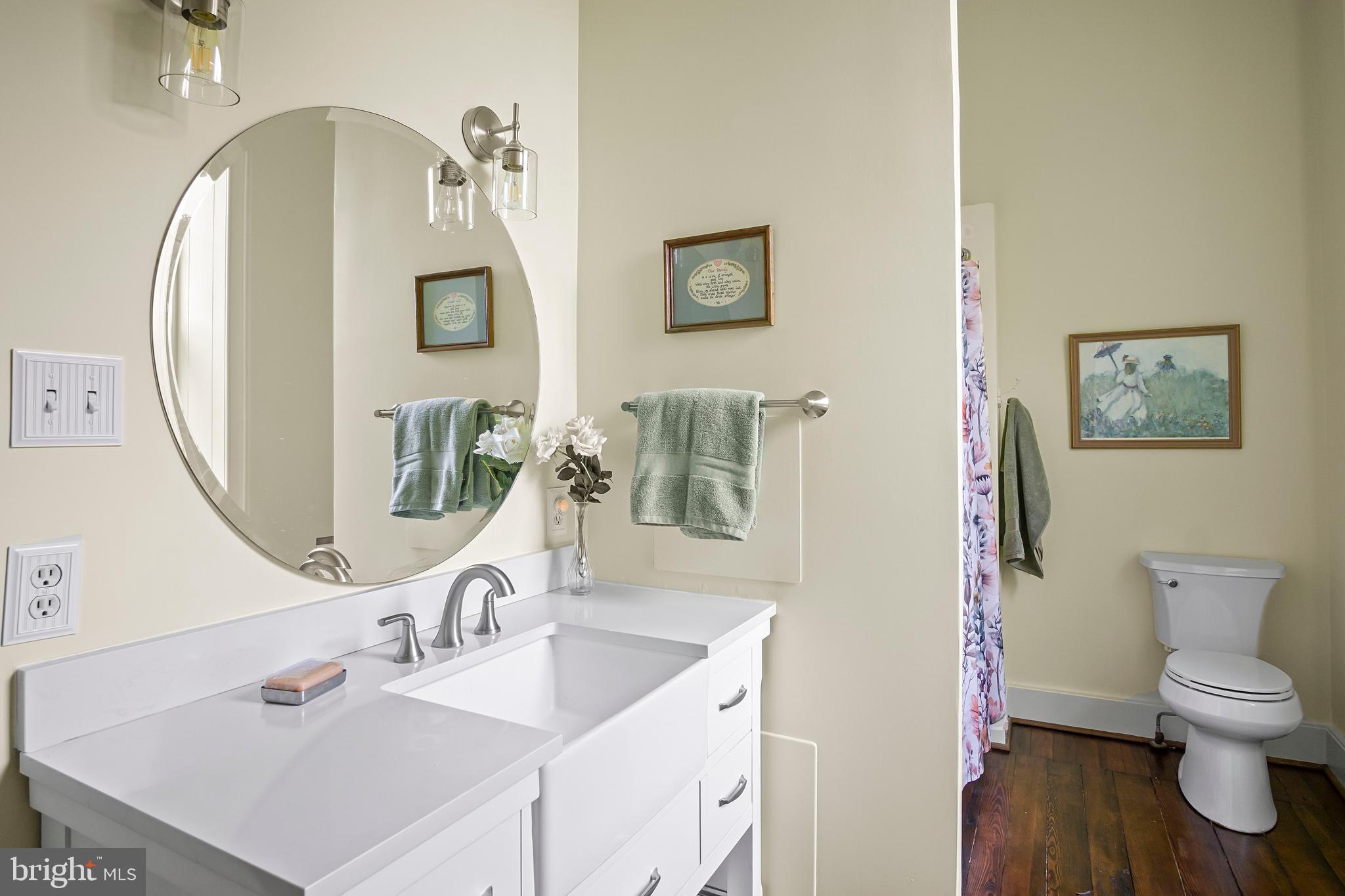 DOWNSVILLE - Residential