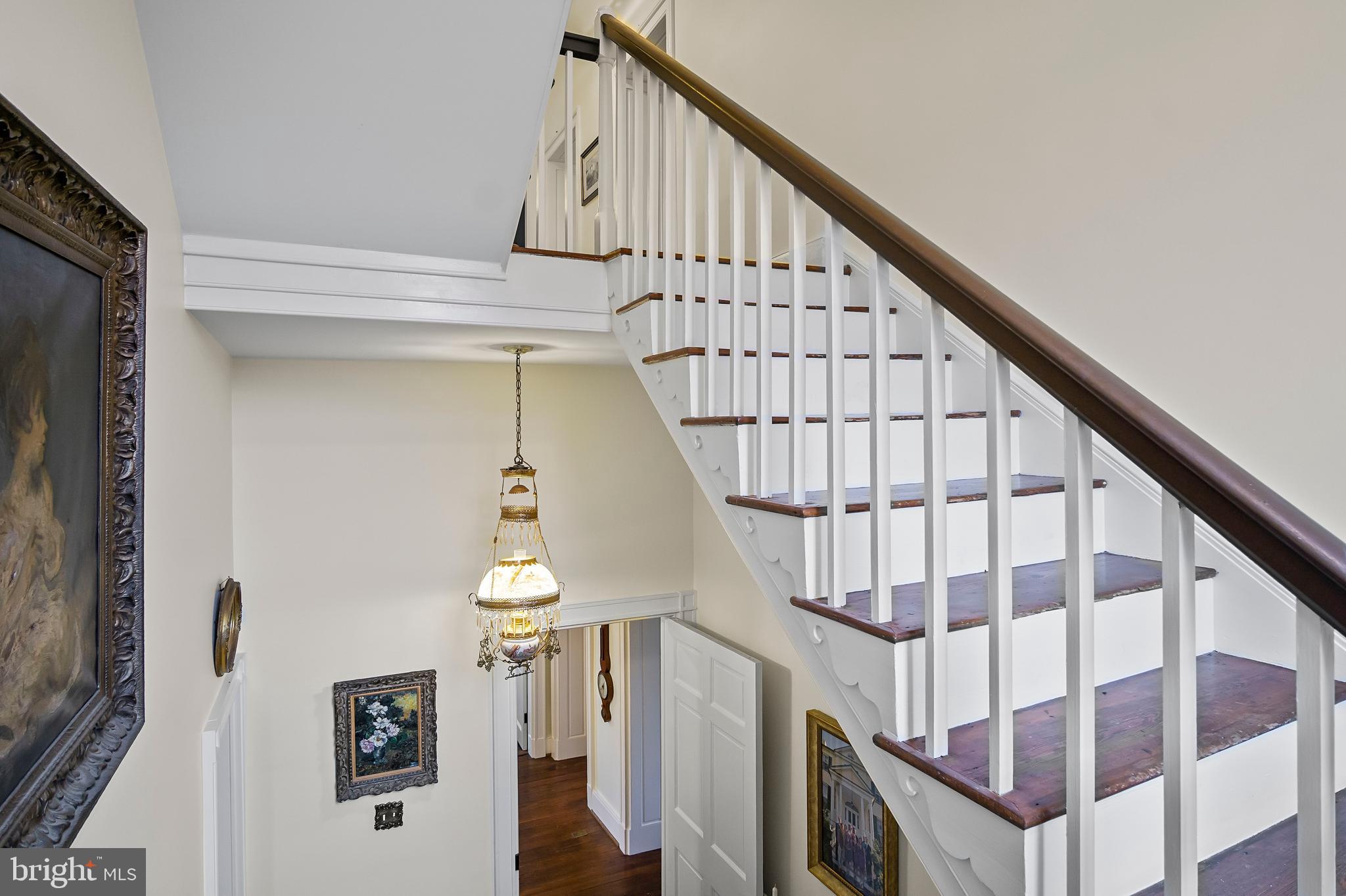 DOWNSVILLE - Residential