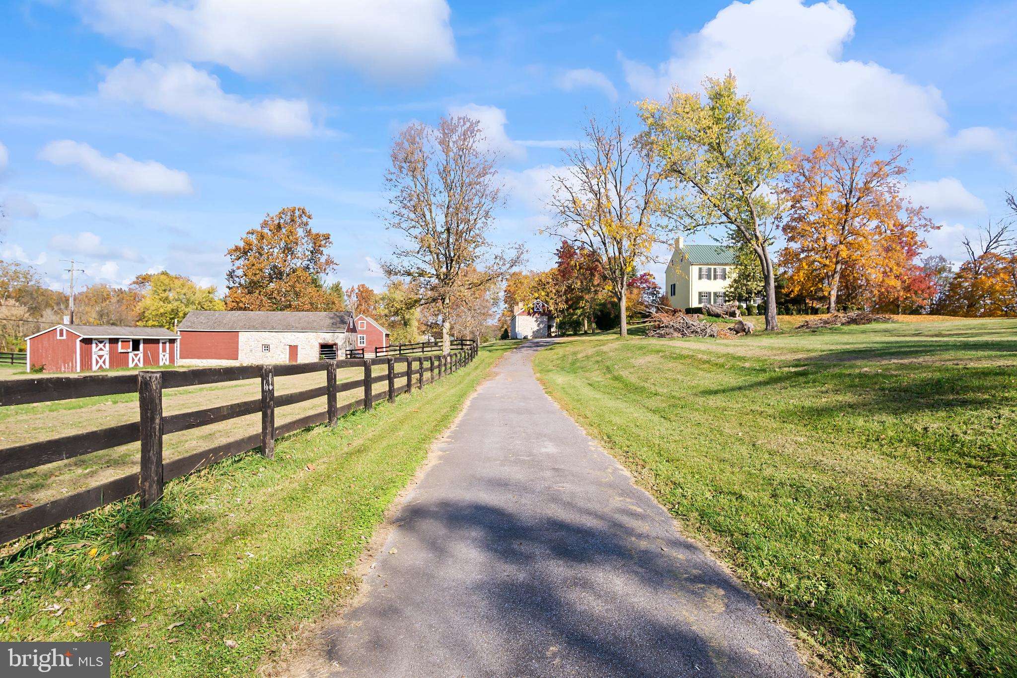 DOWNSVILLE - Residential