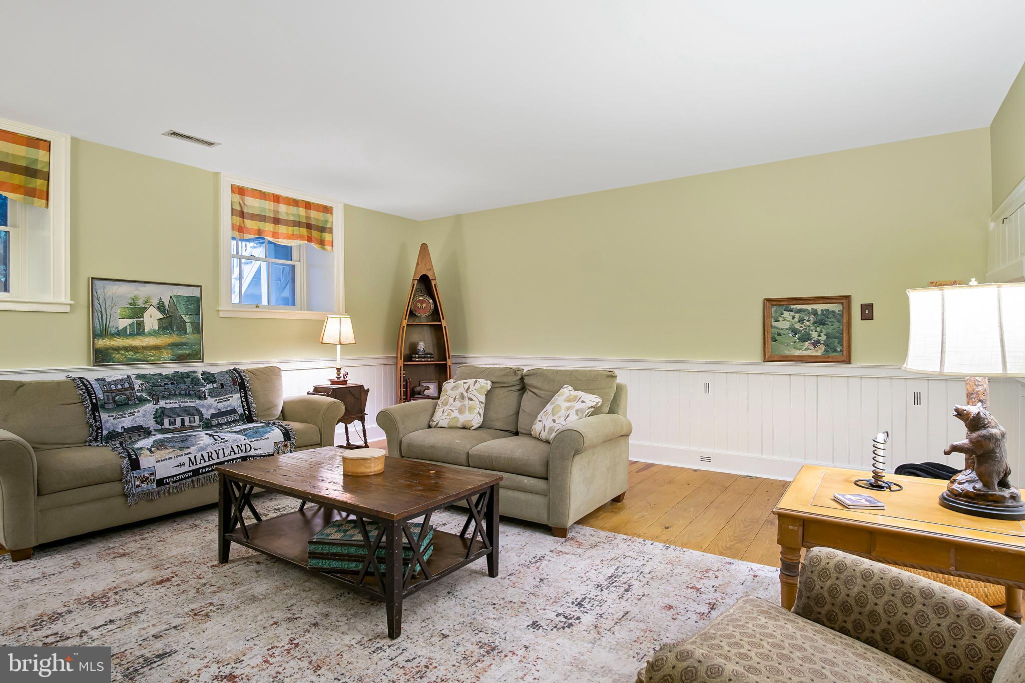 DOWNSVILLE - Residential