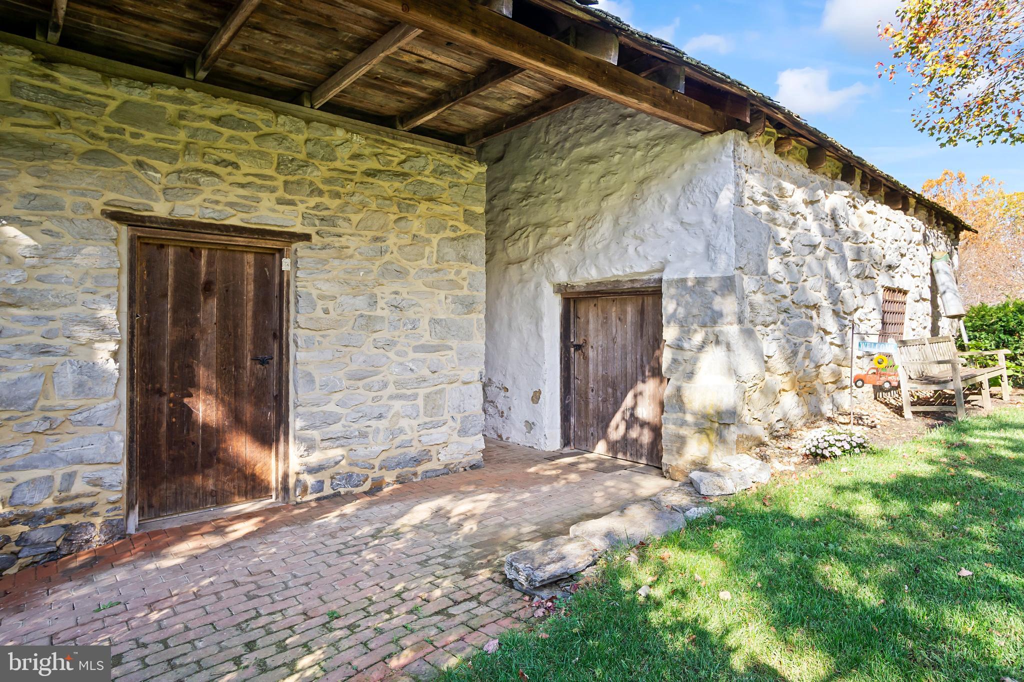 DOWNSVILLE - Residential