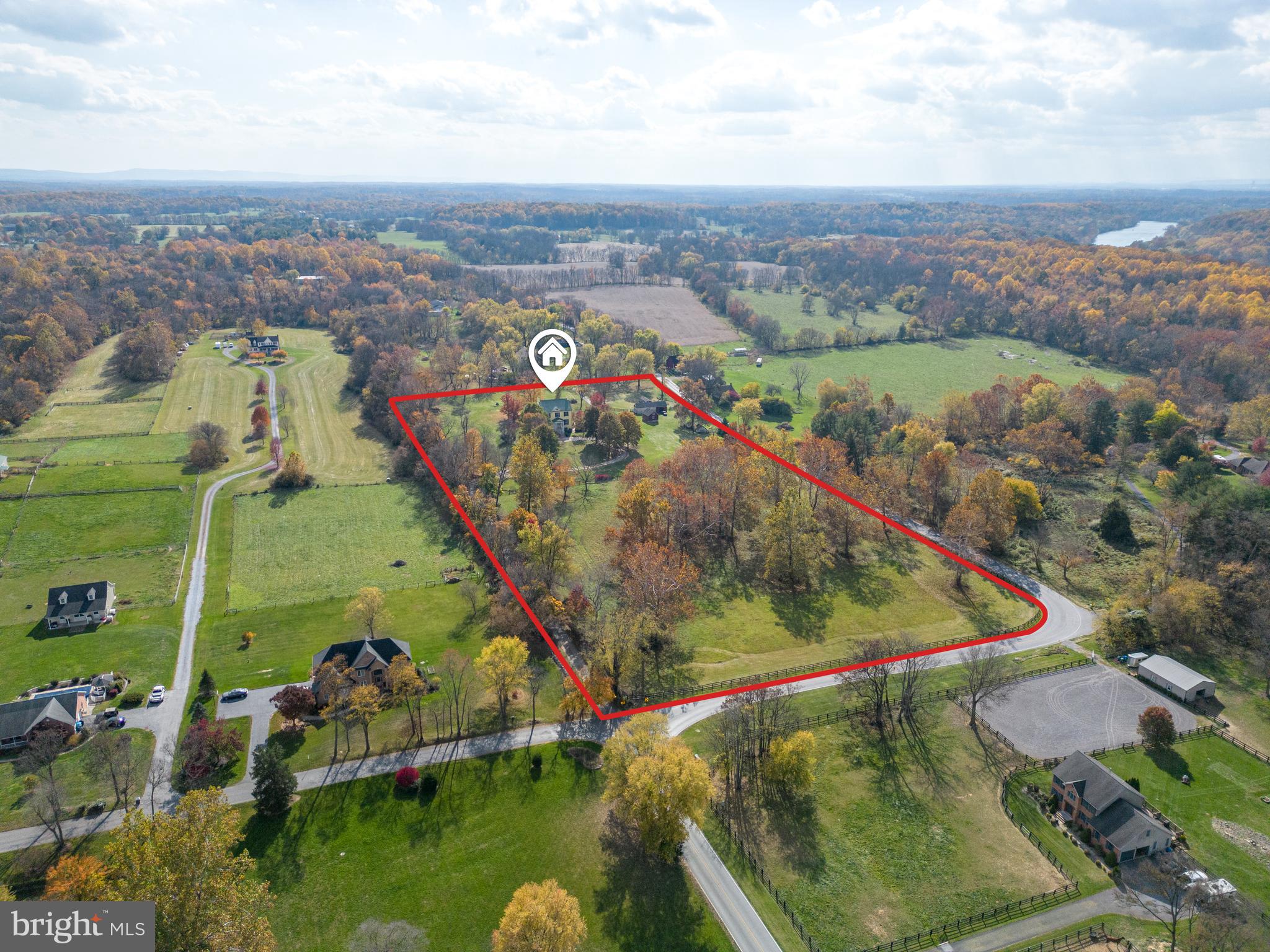 DOWNSVILLE - Residential