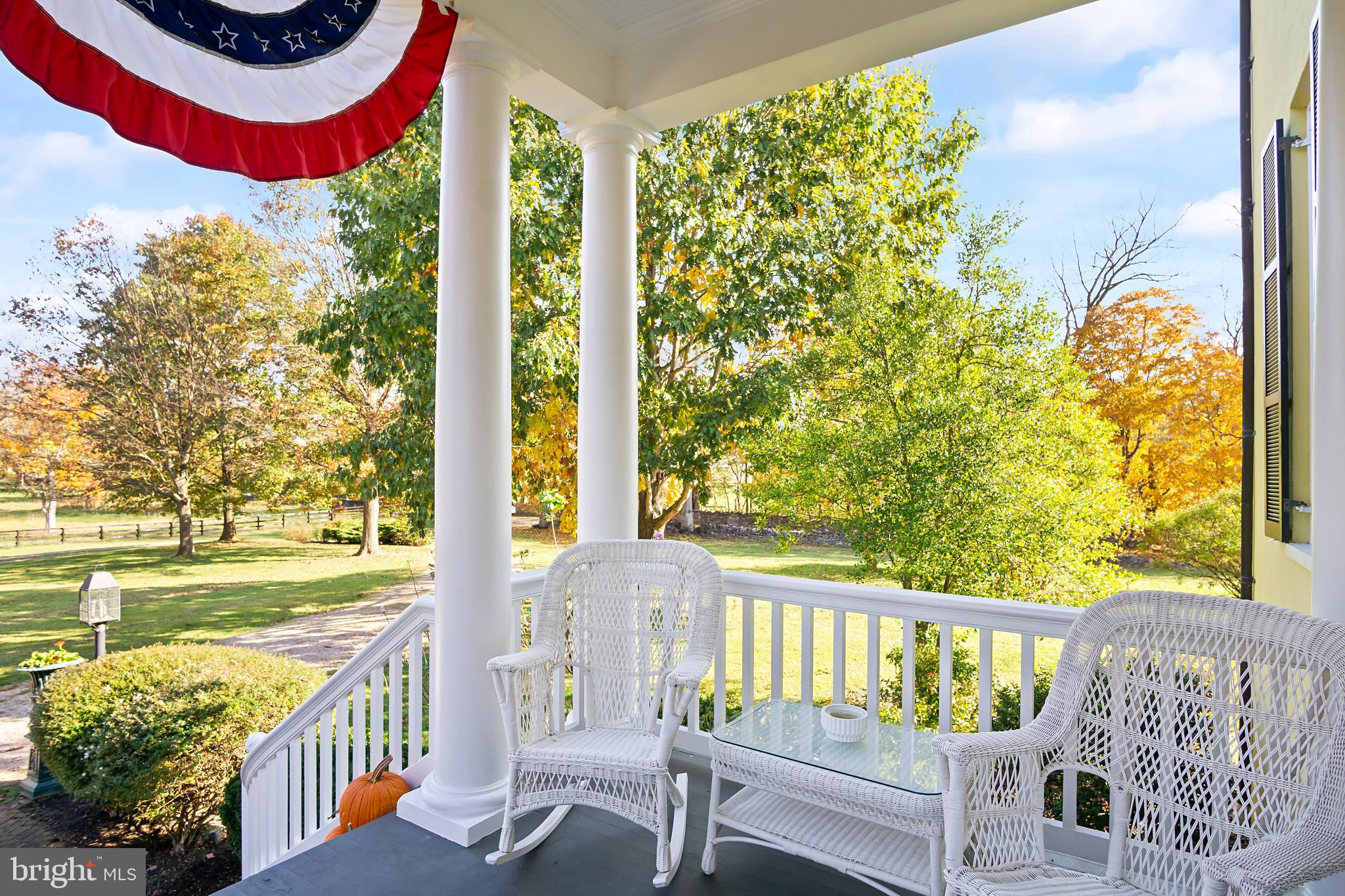 DOWNSVILLE - Residential