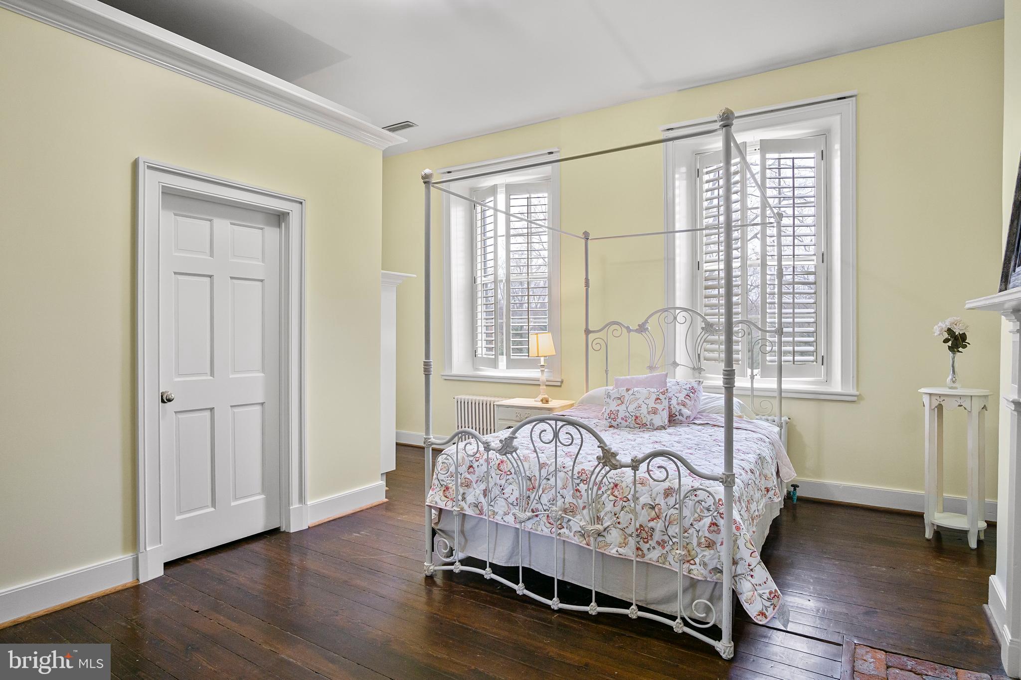 DOWNSVILLE - Residential