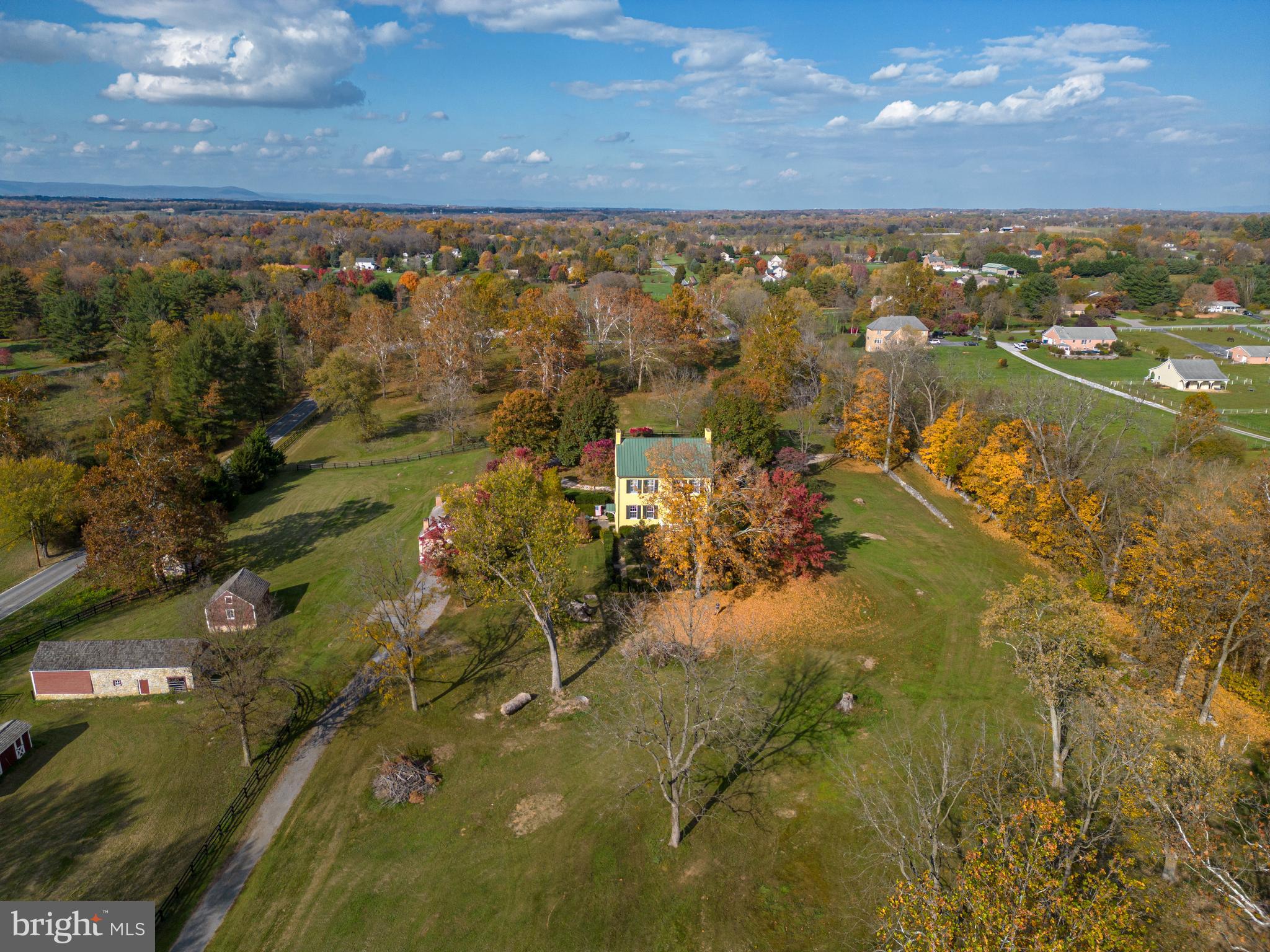 DOWNSVILLE - Residential