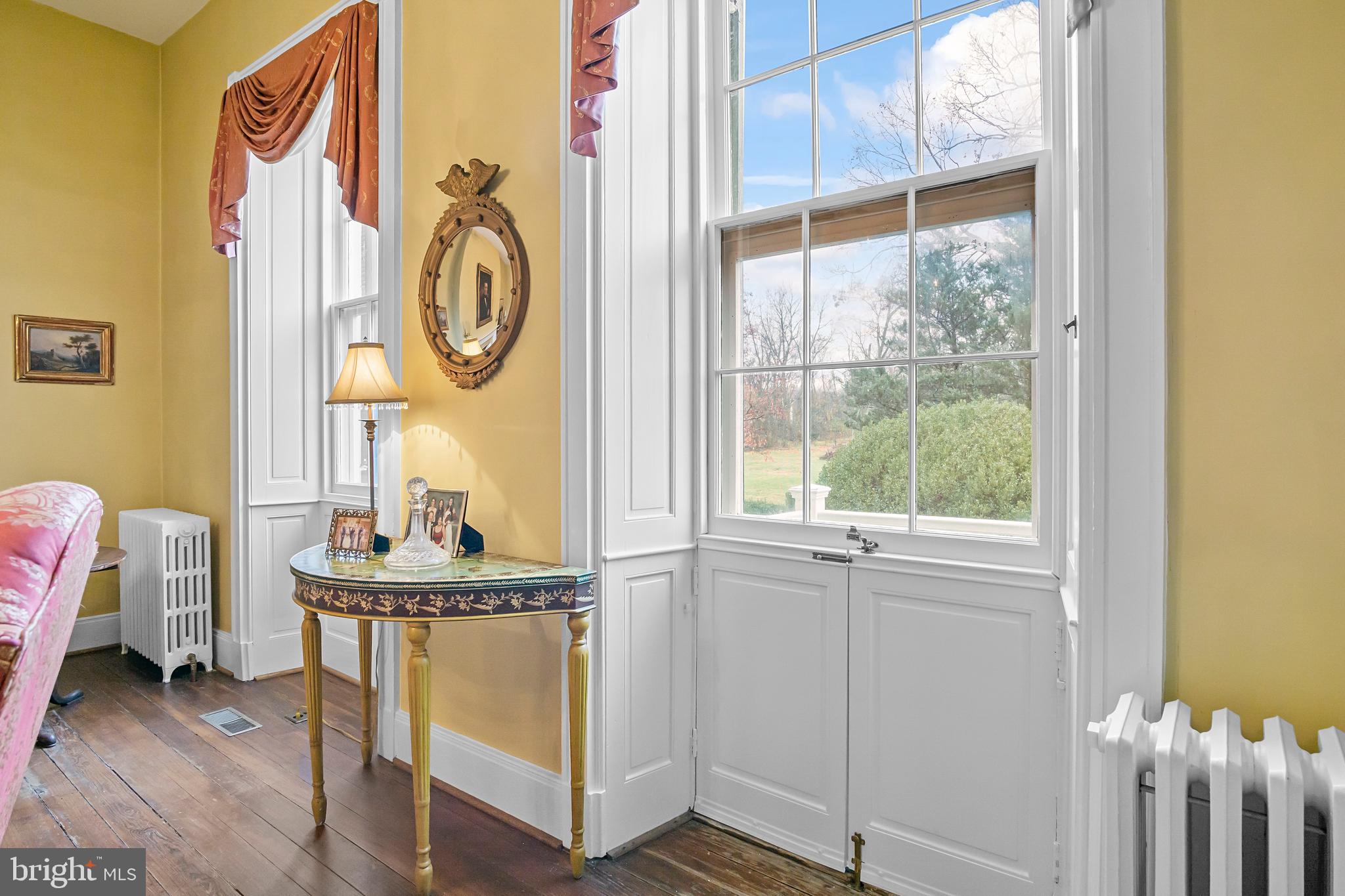 DOWNSVILLE - Residential