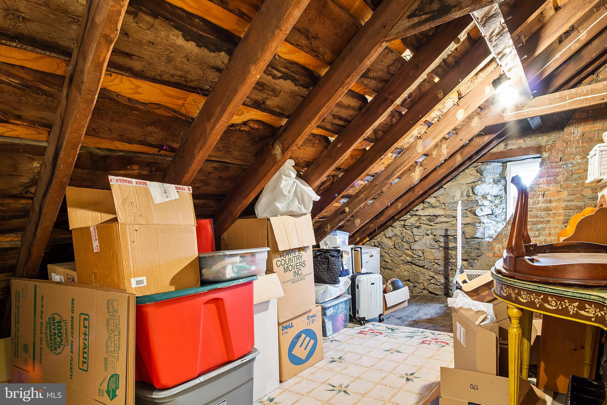 DOWNSVILLE - Residential