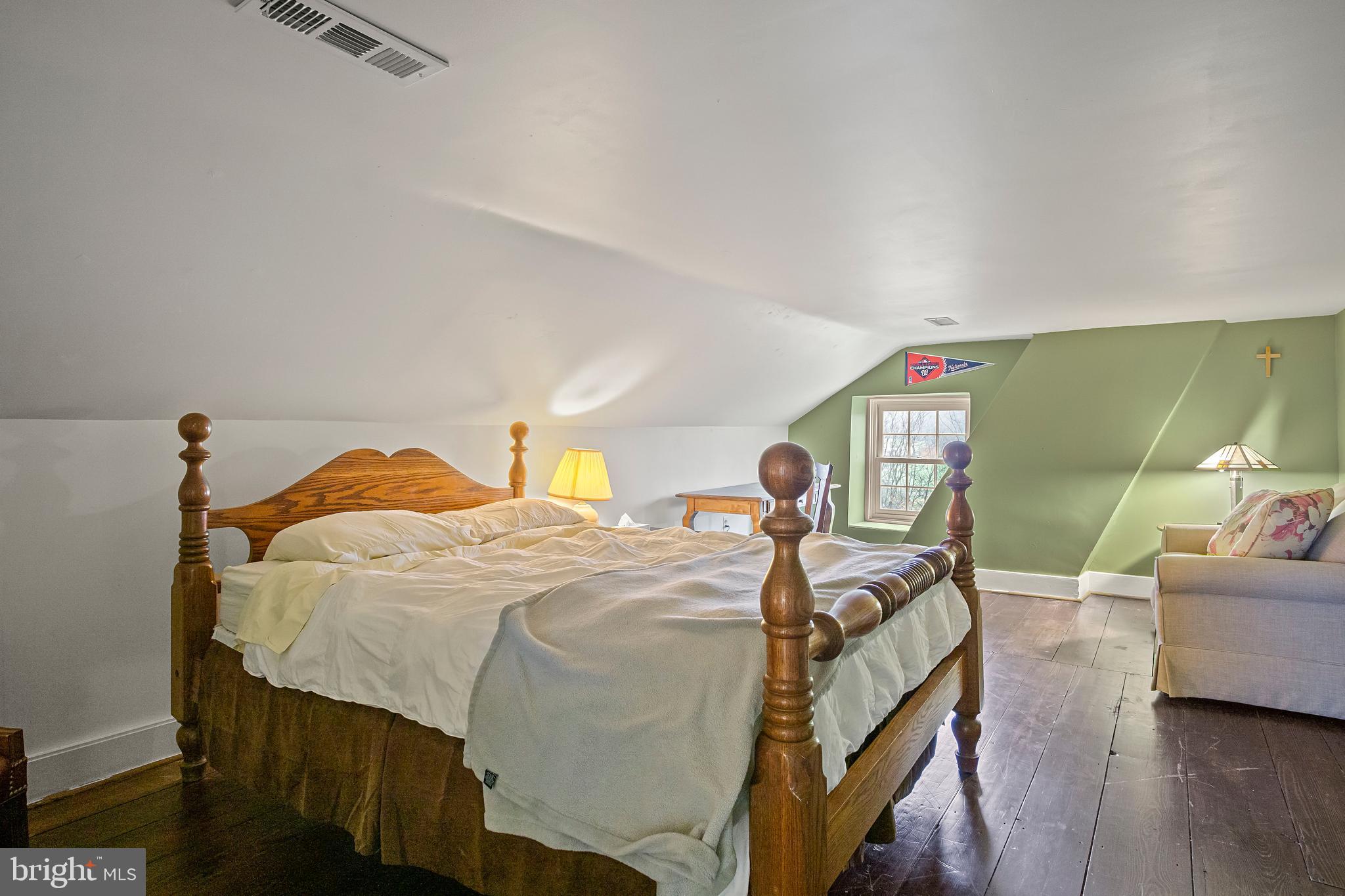 DOWNSVILLE - Residential