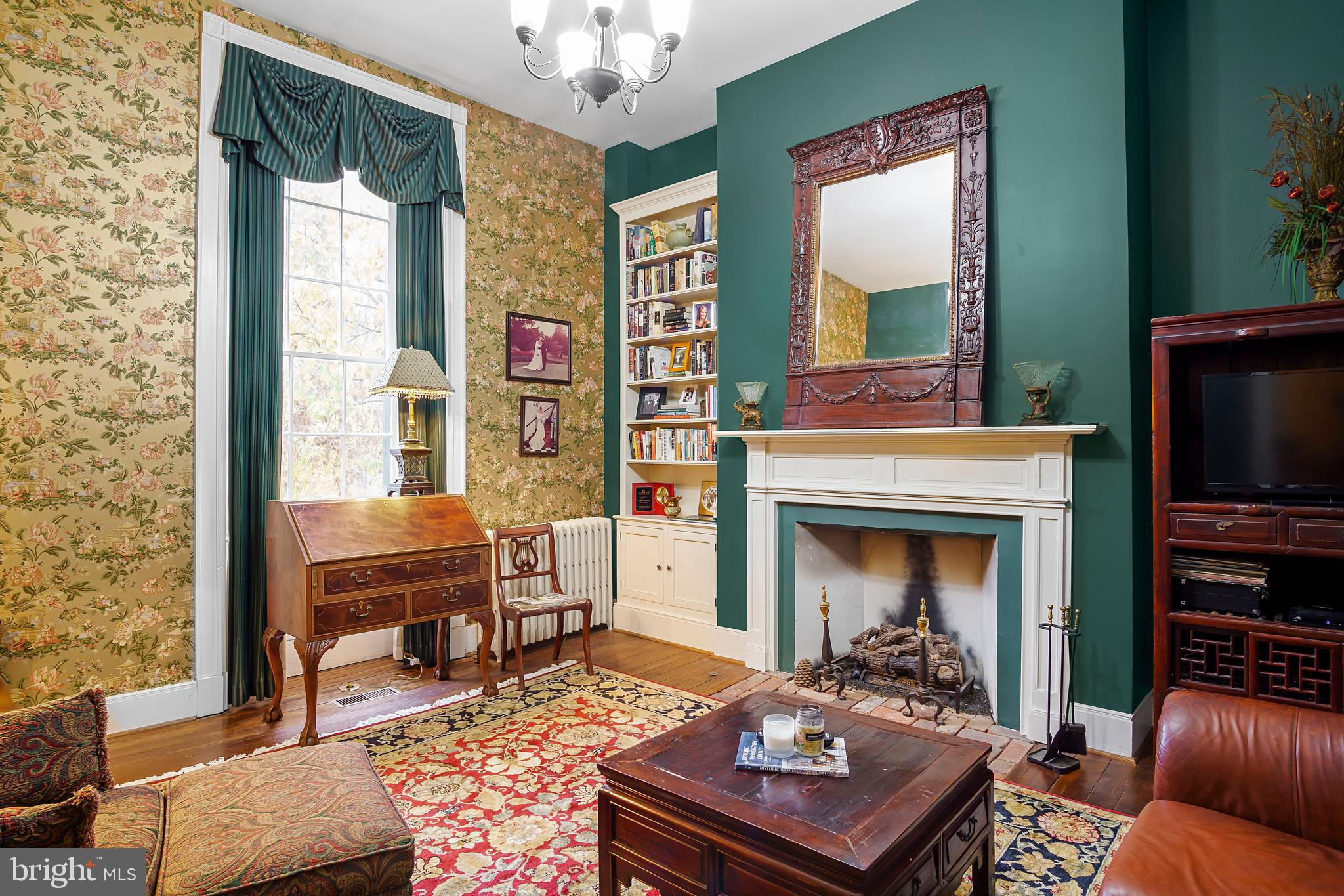 DOWNSVILLE - Residential