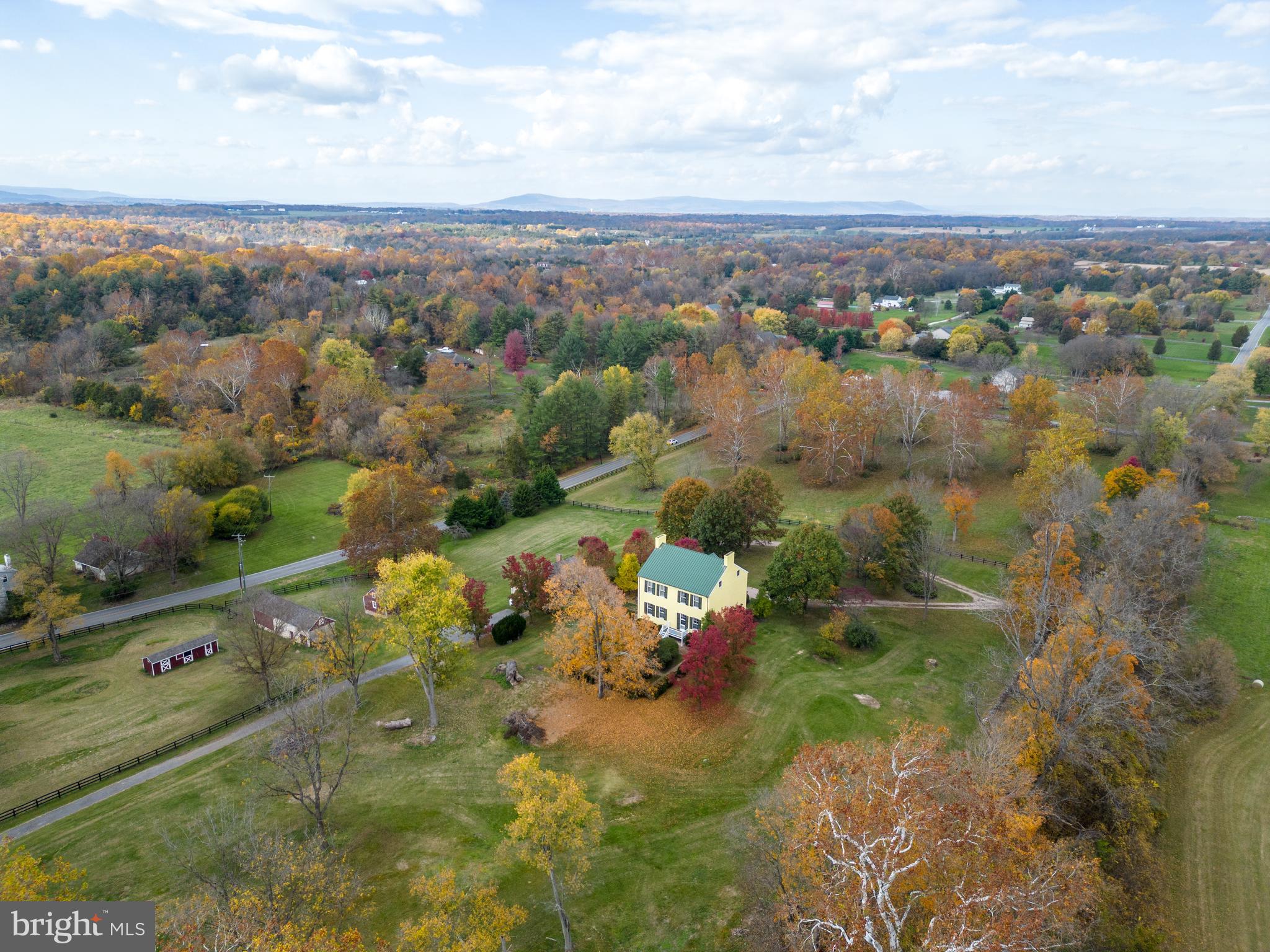 DOWNSVILLE - Residential