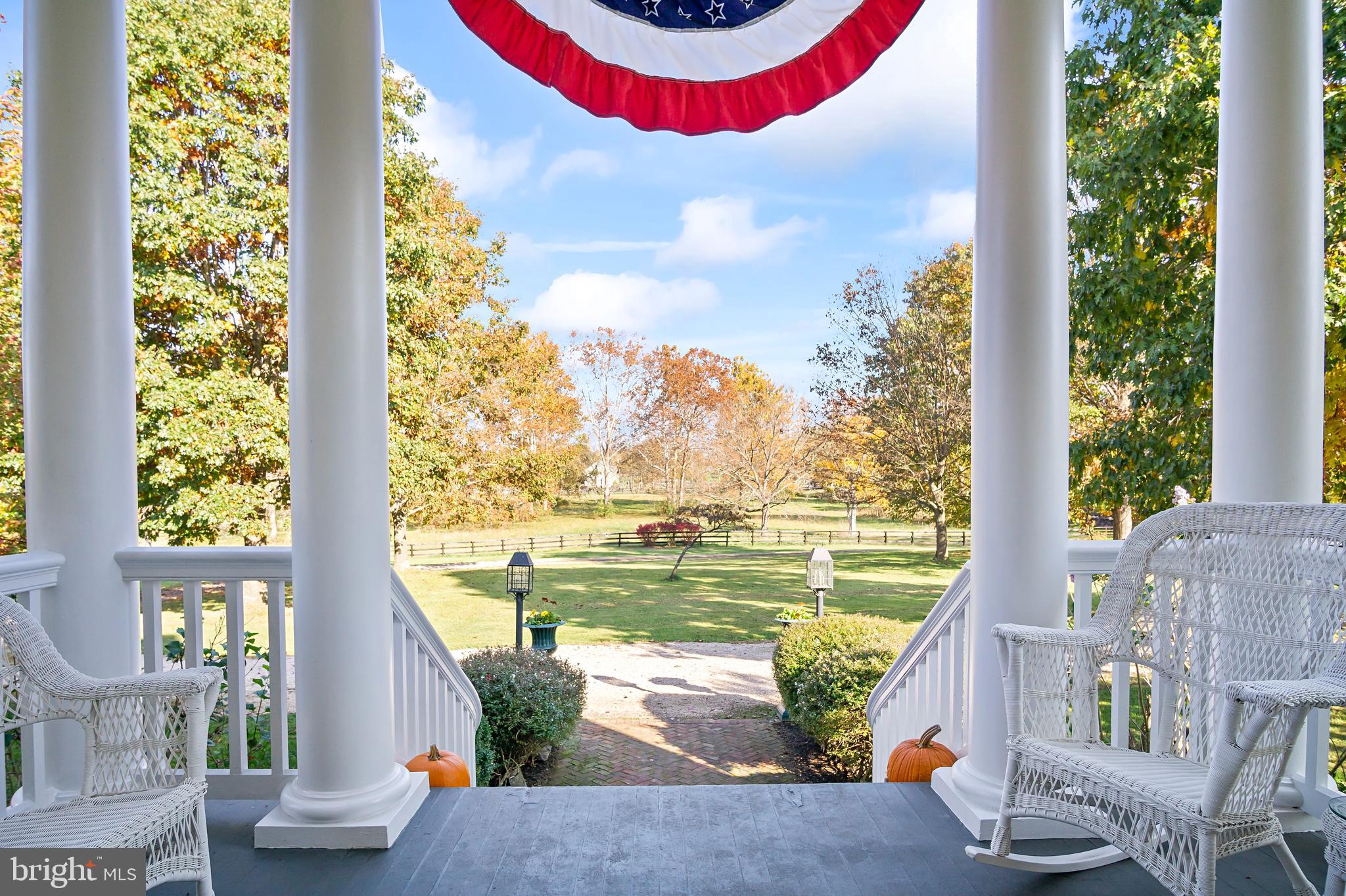 DOWNSVILLE - Residential